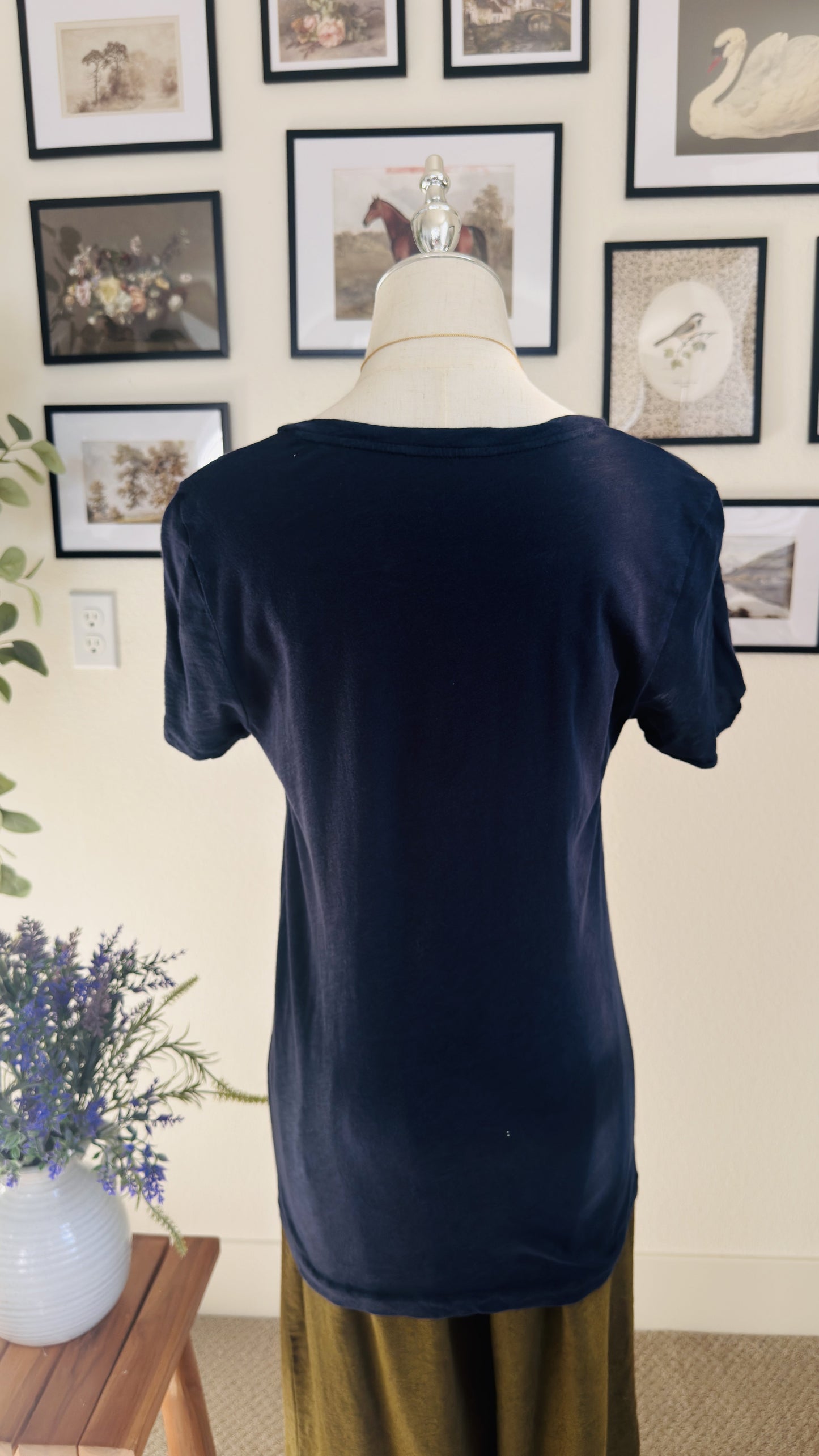 J.Crew Navy Blue Vintage Cotton V-Neck T-Shirt - Size M