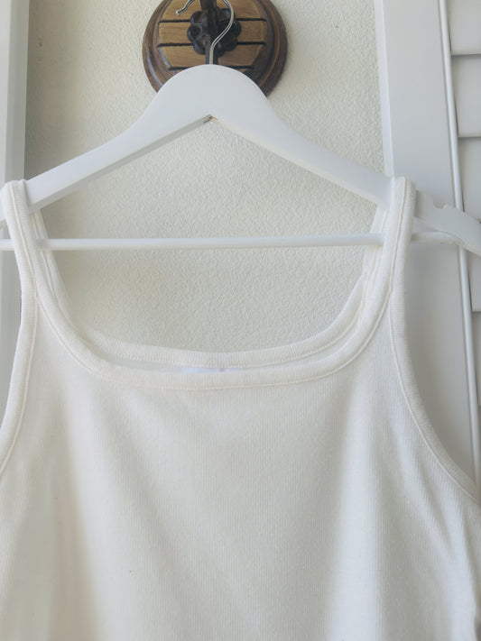 Colsie White Ribbed Crop Tank Top - Size L