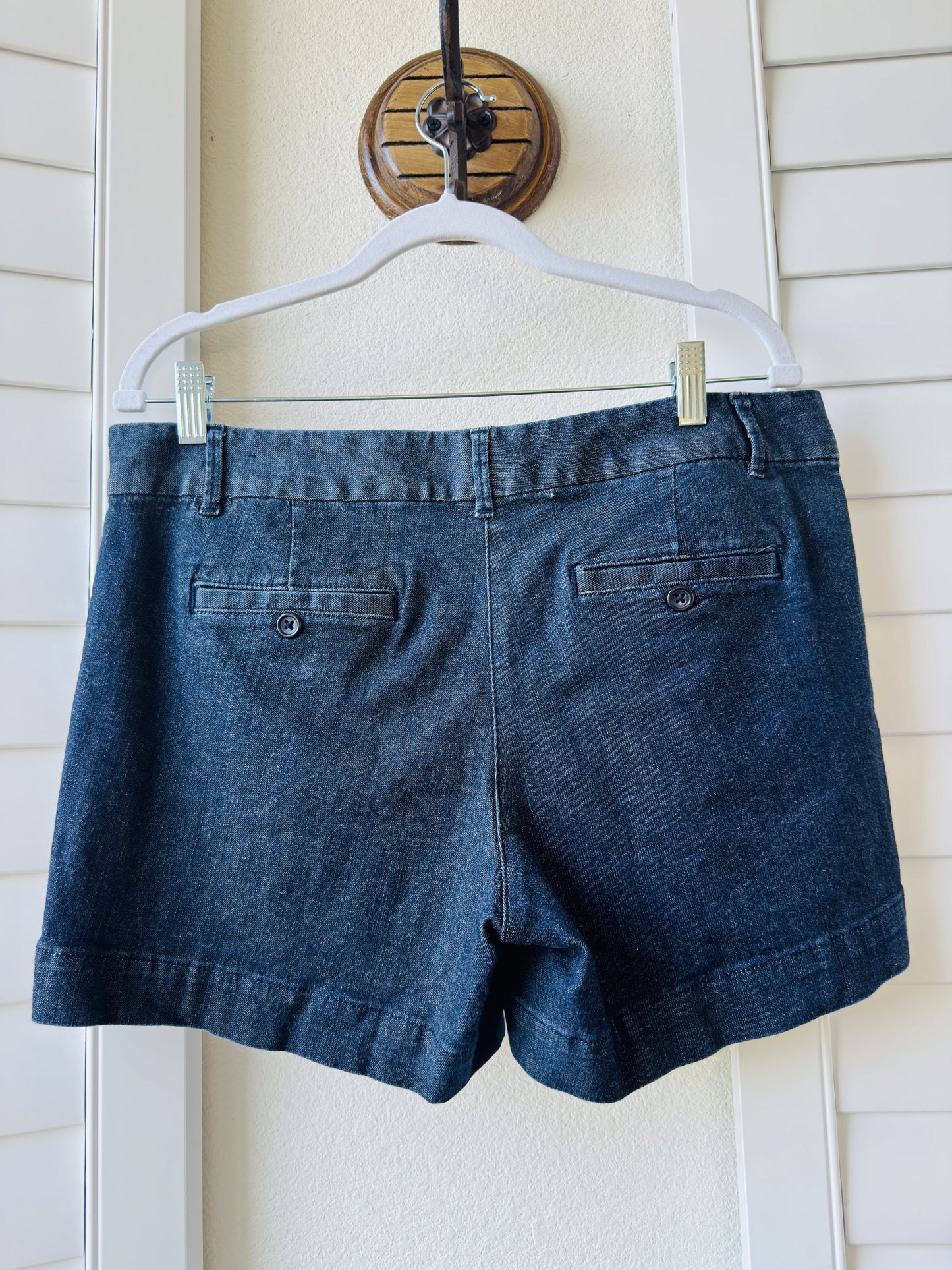 American Eagle Outfitters Tomgirl Midi Distressed Denim Shorts Size 10