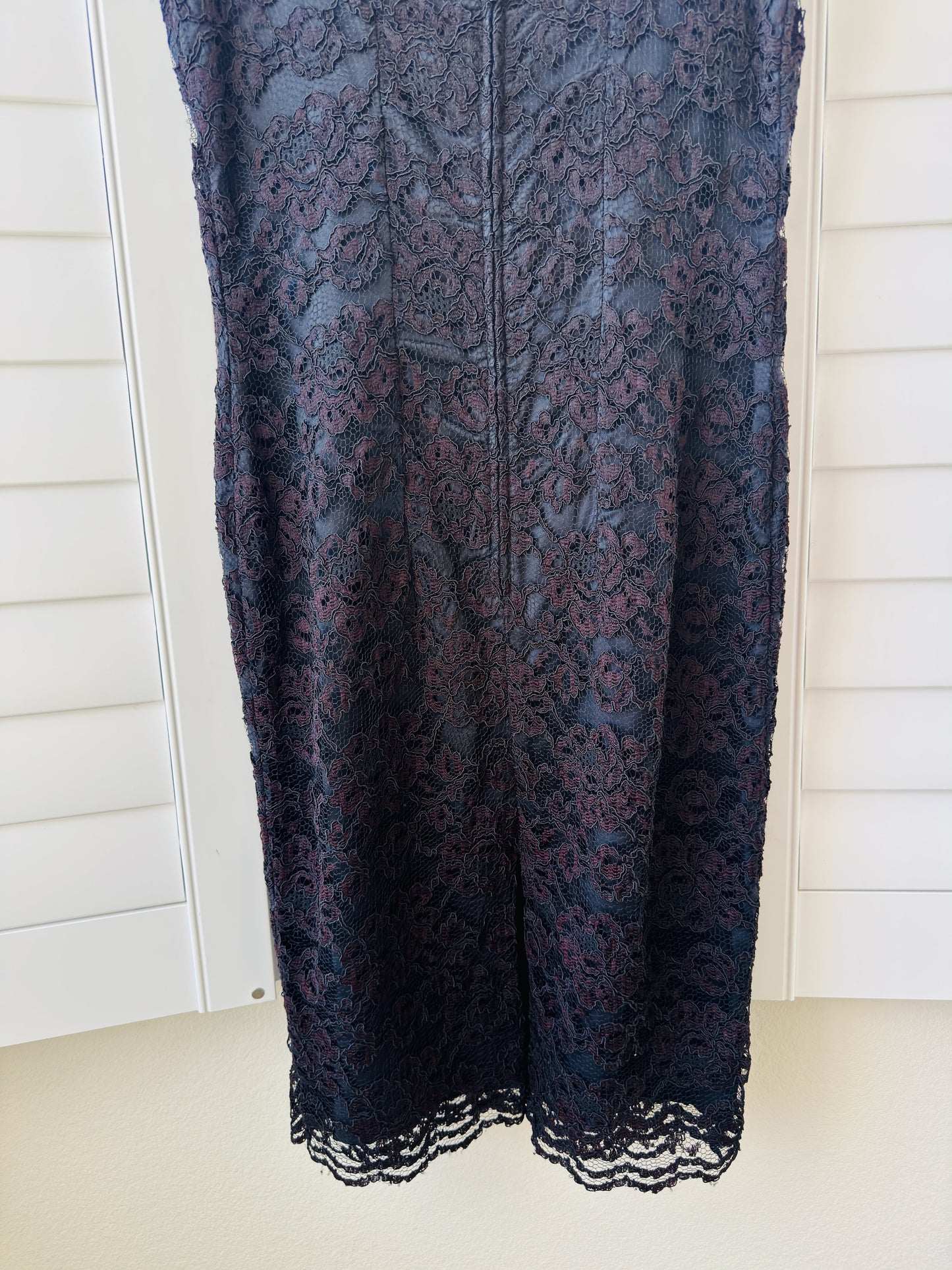 Moda International Vintage Black & Burgundy Lace Sleeveless Midi Dress - Size 8