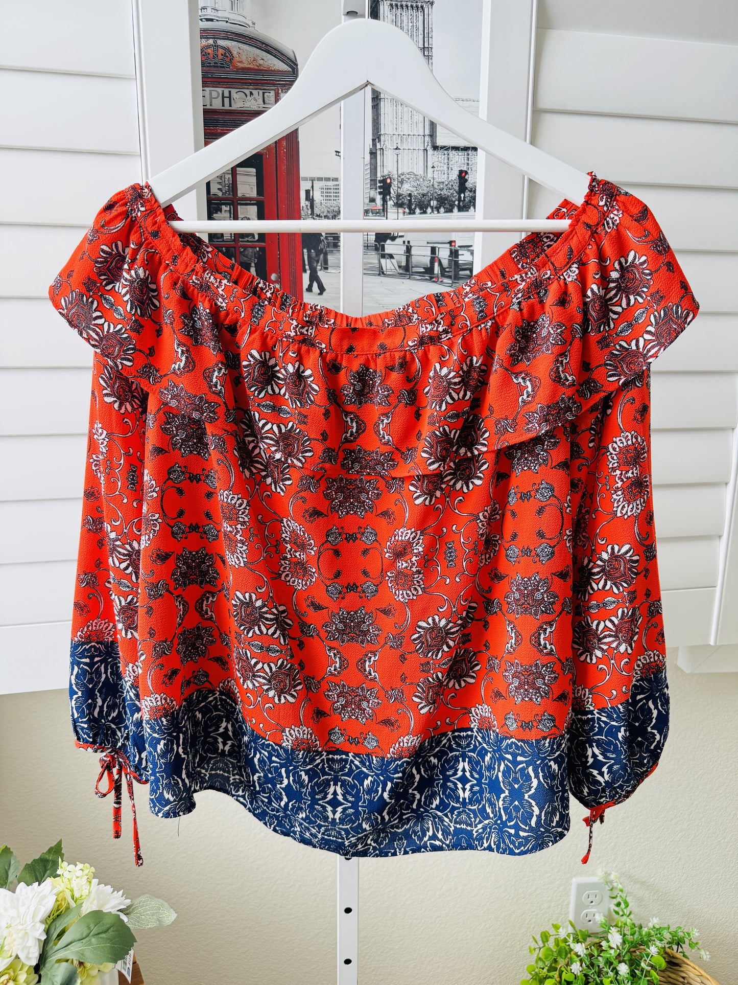 C&C California Red Floral Off-the-Shoulder Blouse Size L