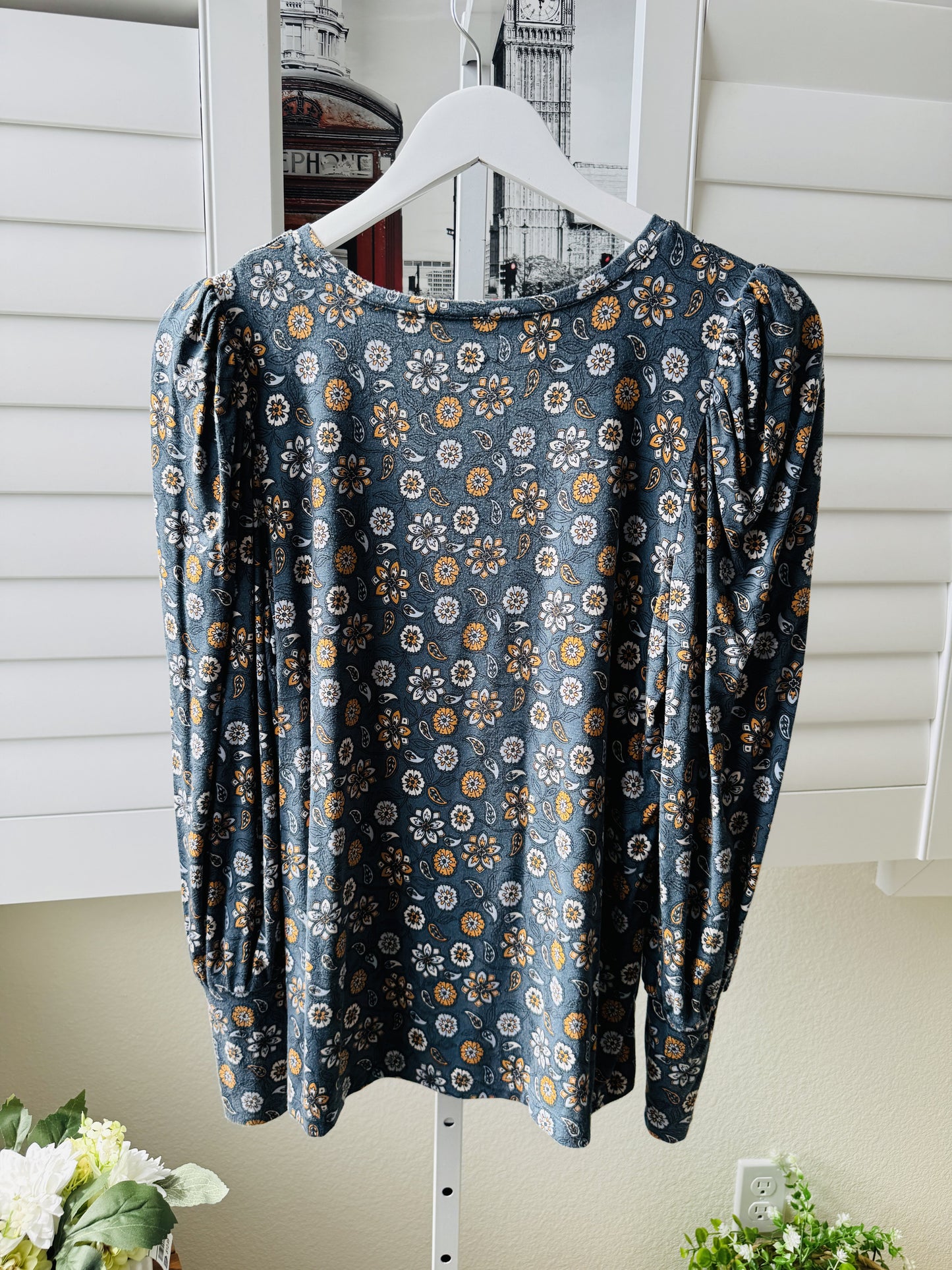 LOFT Outlet Petite Floral Paisley Long Sleeve Top - Size MP