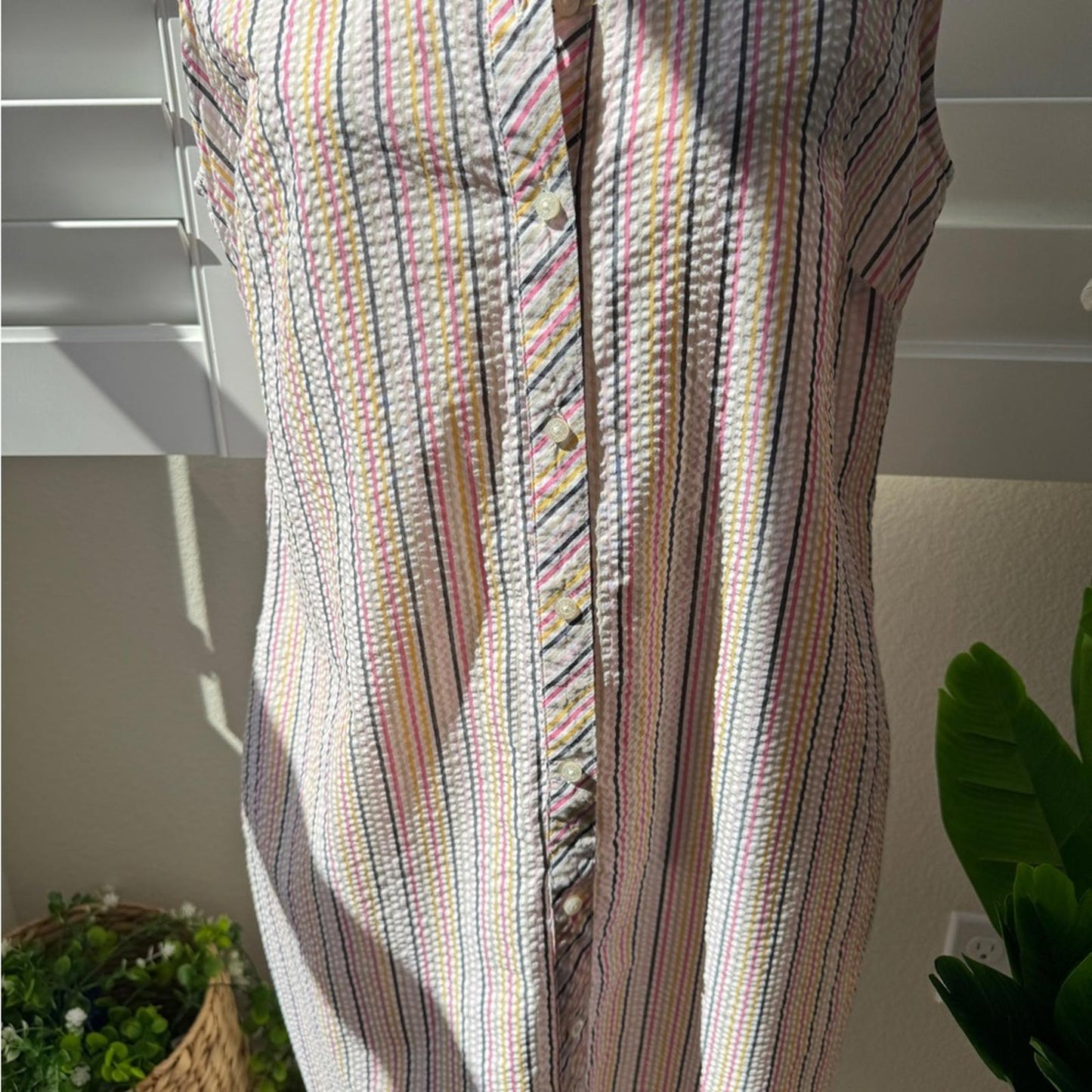 Tommy Hilfiger. Size 10