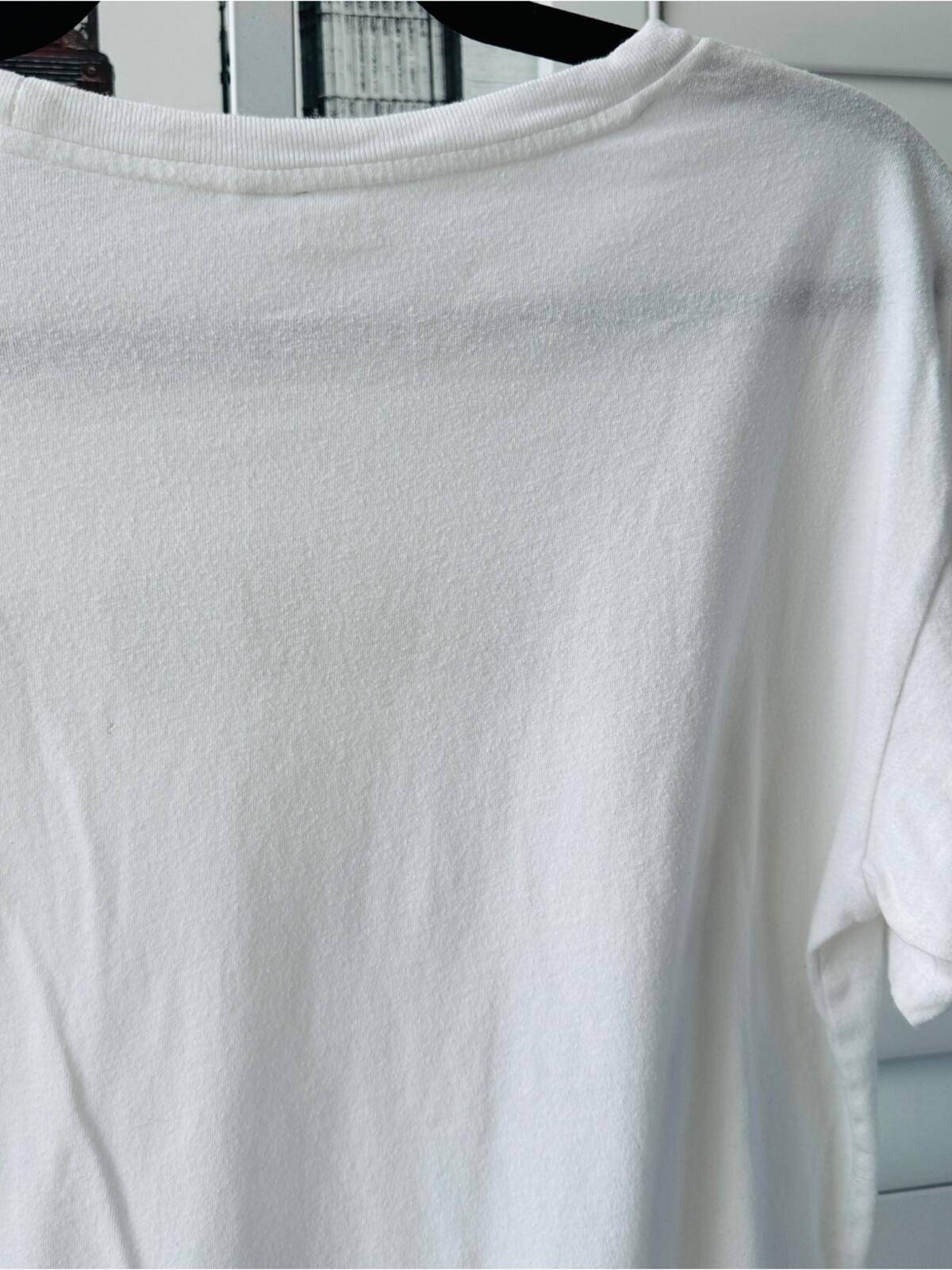 Gap. Size S. Peanuts White Tee with Multicolor Character Print.