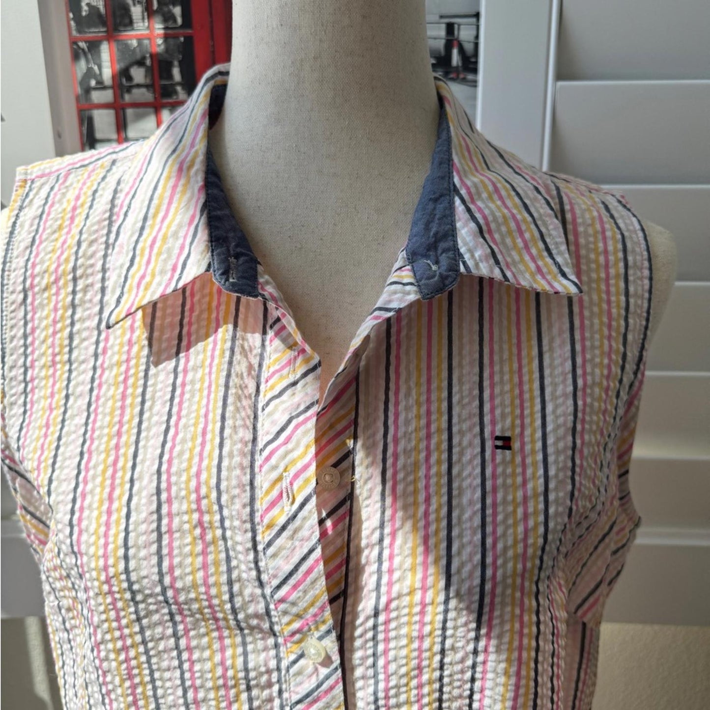 Tommy Hilfiger. Size 10