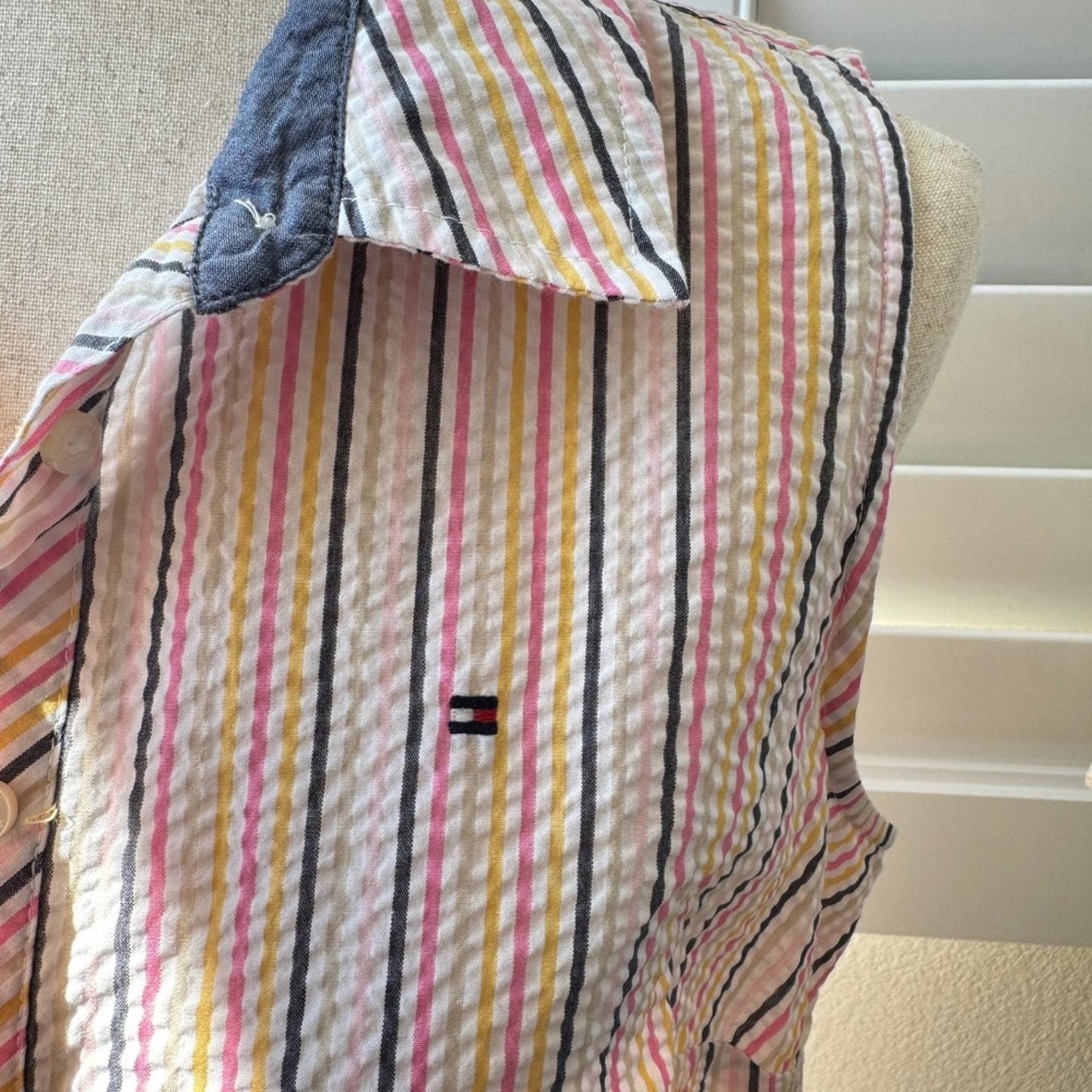 Tommy Hilfiger. Size 10