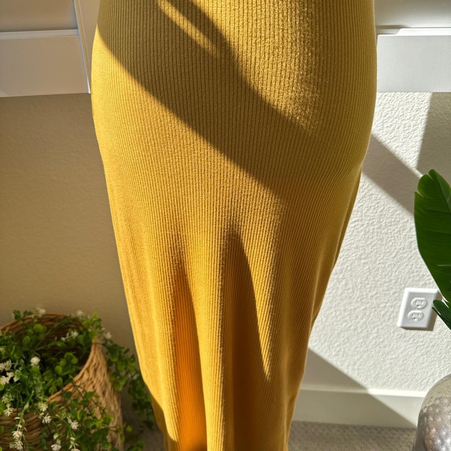 Pull&Bear Mustard Midi Dress. Size M