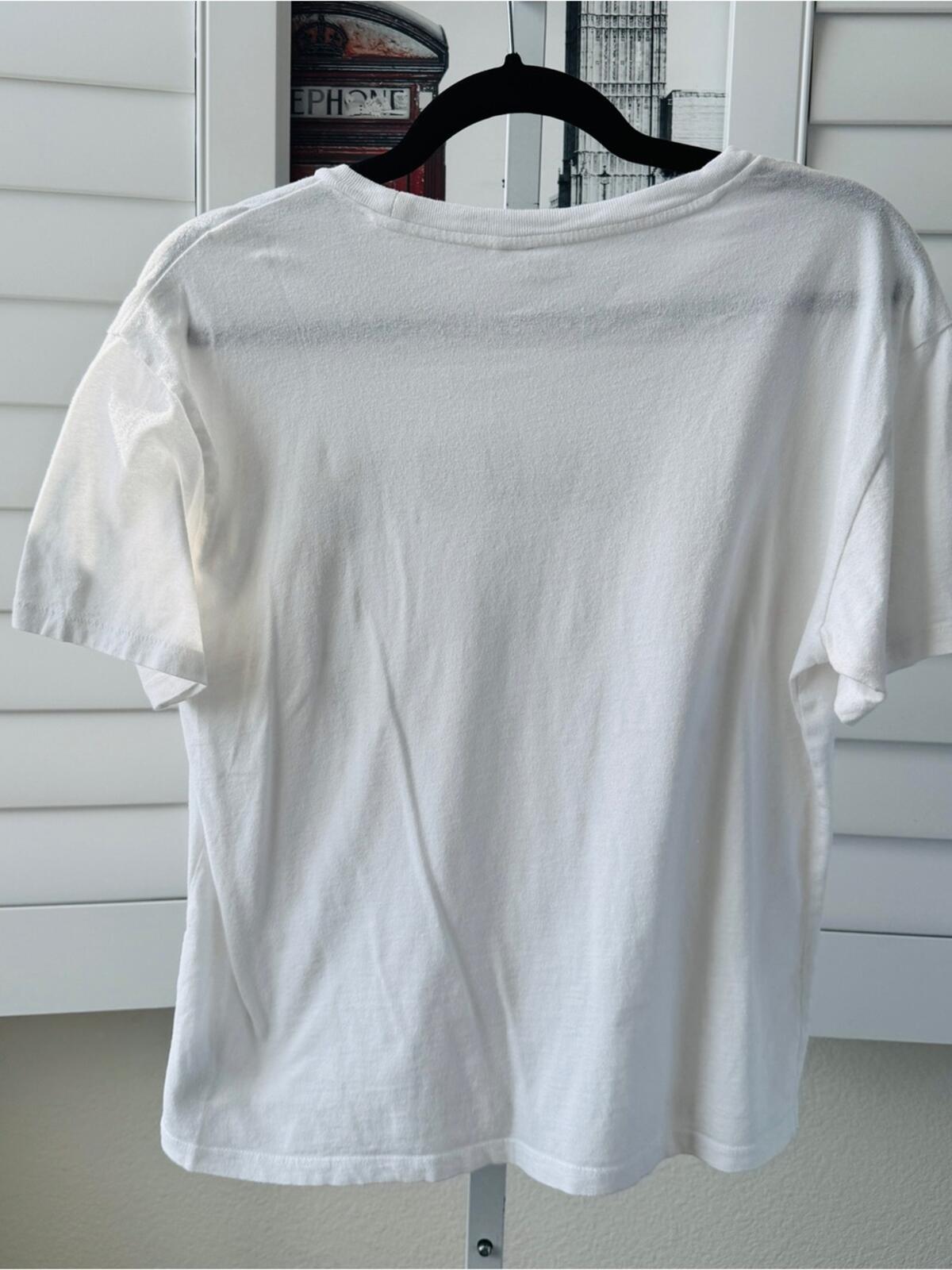 Gap. Size S. Peanuts White Tee with Multicolor Character Print.