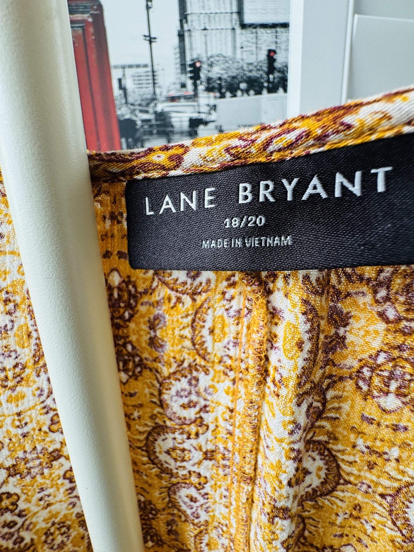Lane Bryant Orange Medallion Print V-Neck Rayon Top, Size 18/20