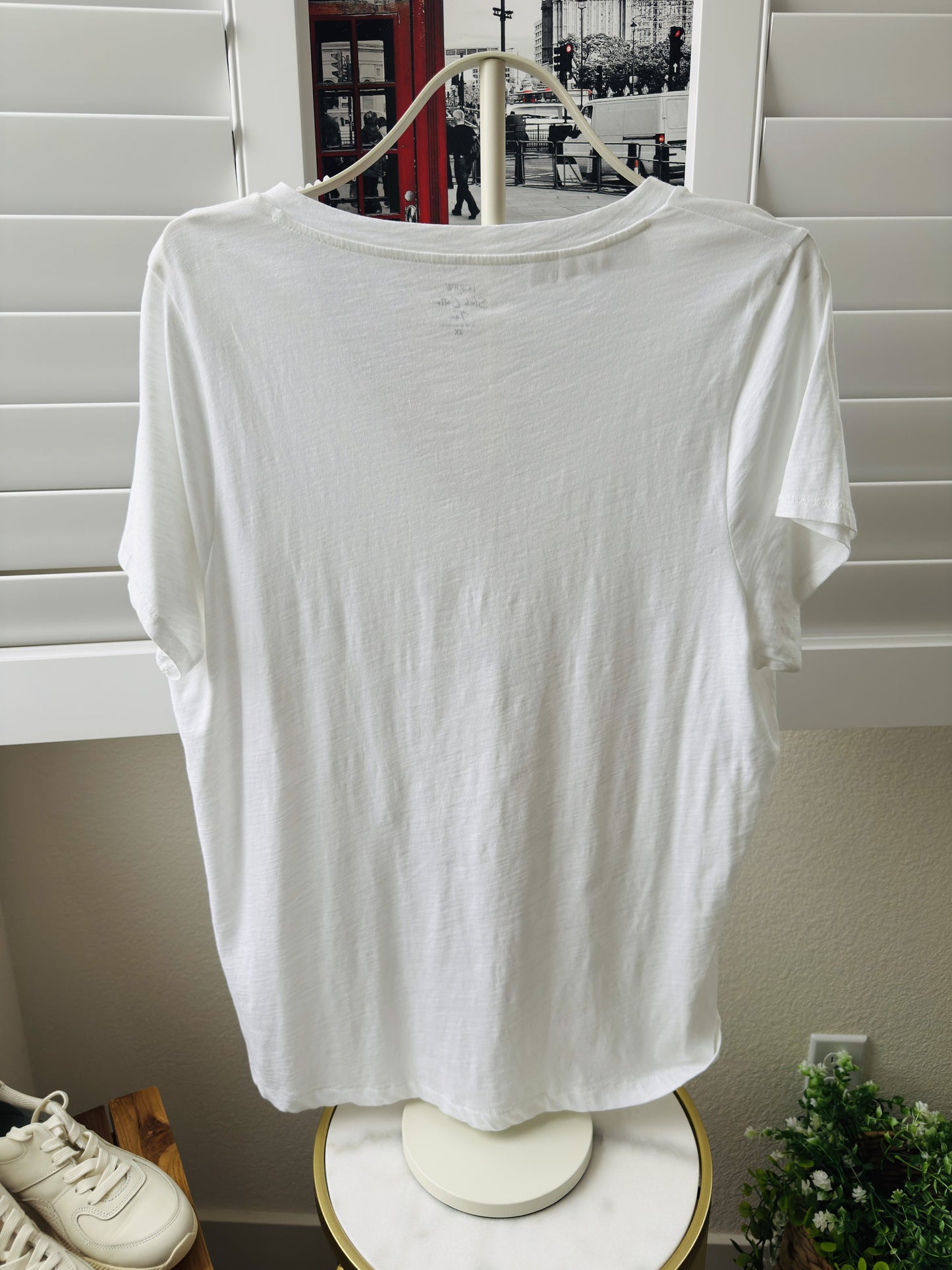J.Crew Women's Slub Cotton V-Neck Tee - White, Size 2X