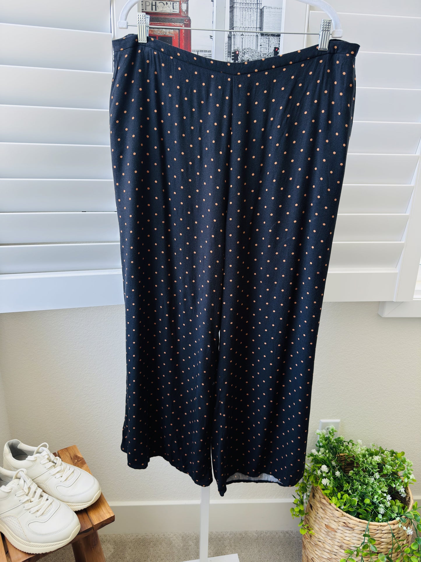 Nordstrom Rack Polka Dot Wide Leg Cropped Pants Size 2X