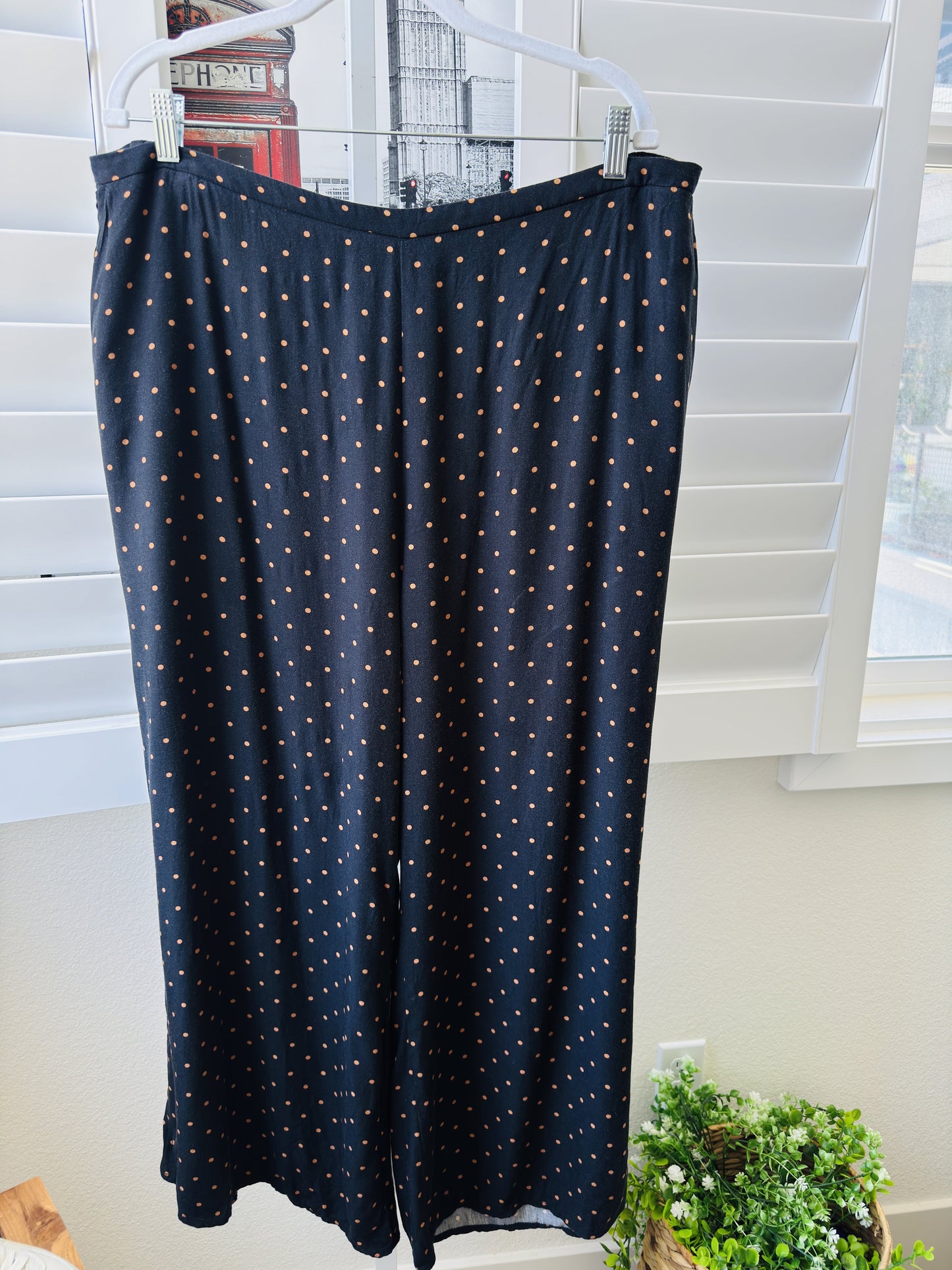 Nordstrom Rack Polka Dot Wide Leg Cropped Pants Size 2X
