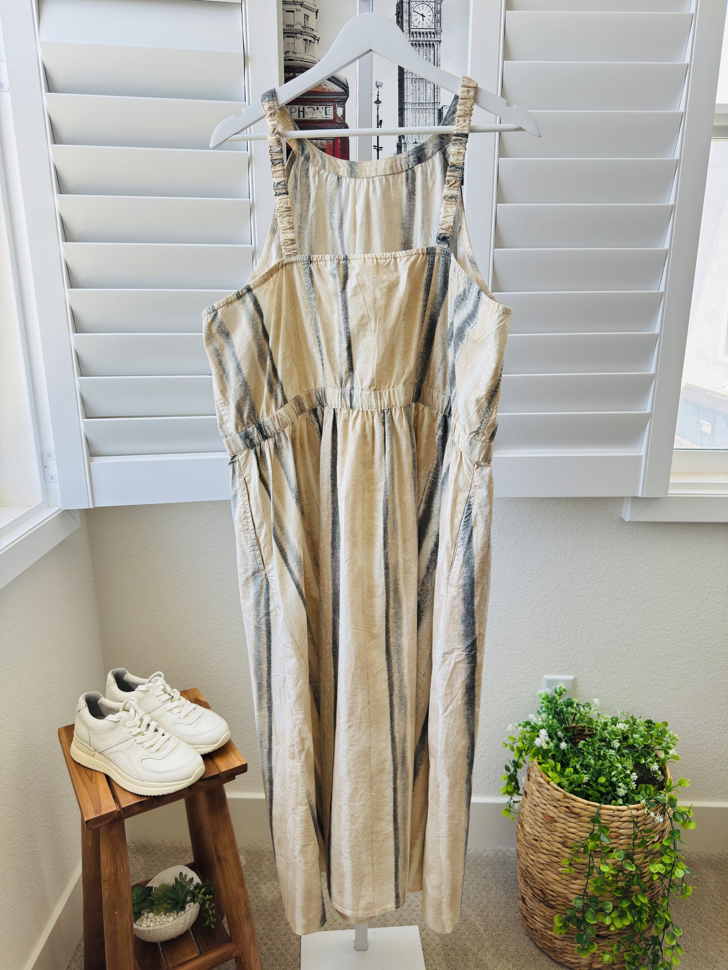 Me by Jennie Garth Vertical Stripe Halter Maxi Dress Size 2XP