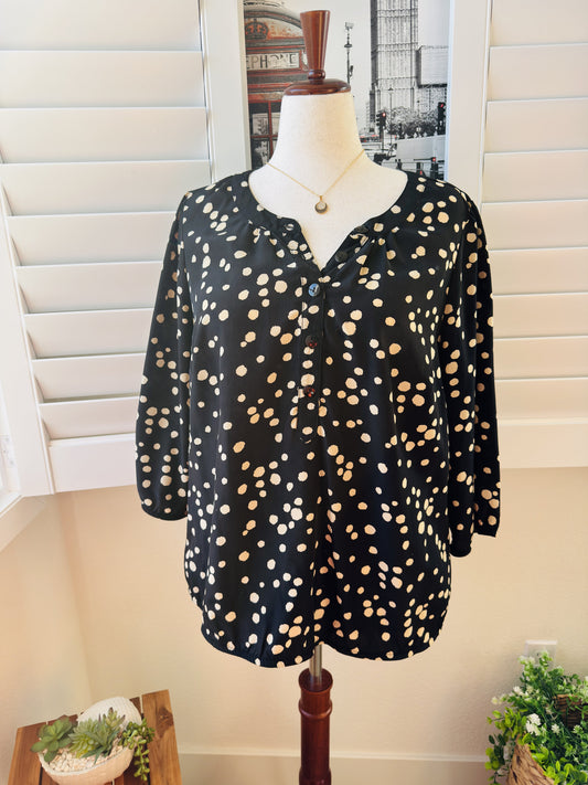 Dress Barn Black and Cream Abstract Polka Dot Henley Blouse - Size 1X