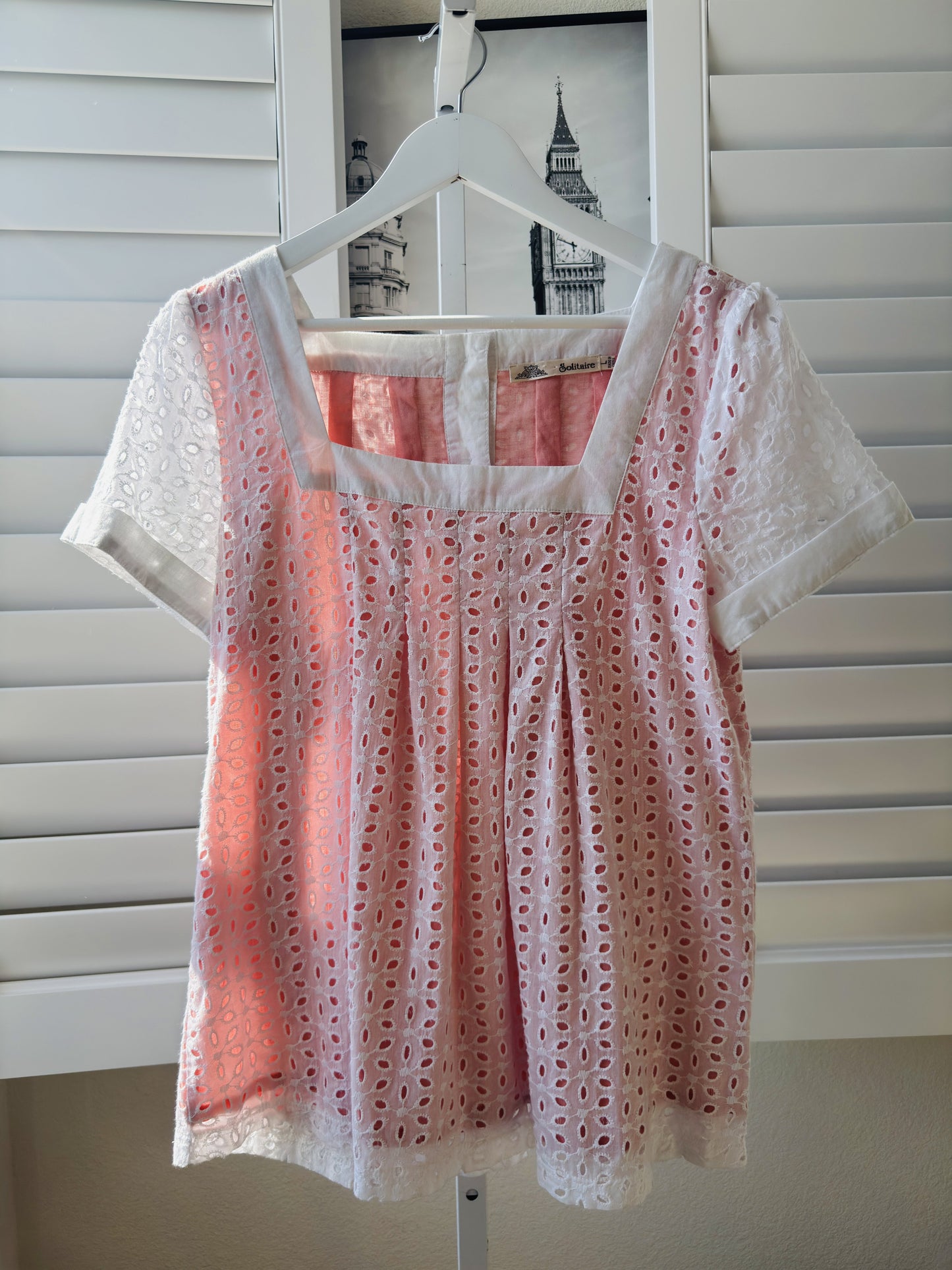 Solitaire Pink & White Eyelet Lace Square Neck Top, Size L