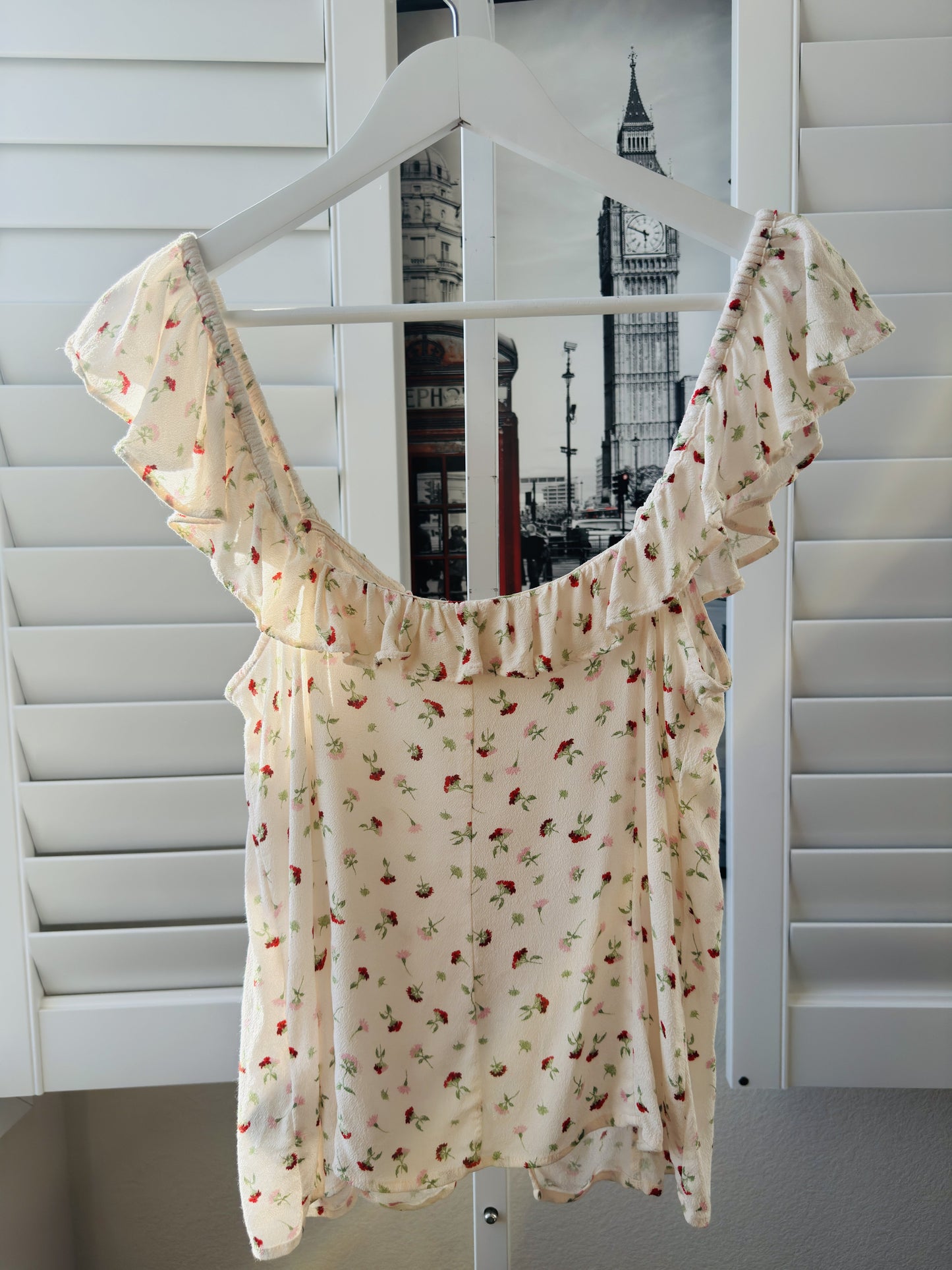 H&M Floral Ruffle Button-Front Top Size M