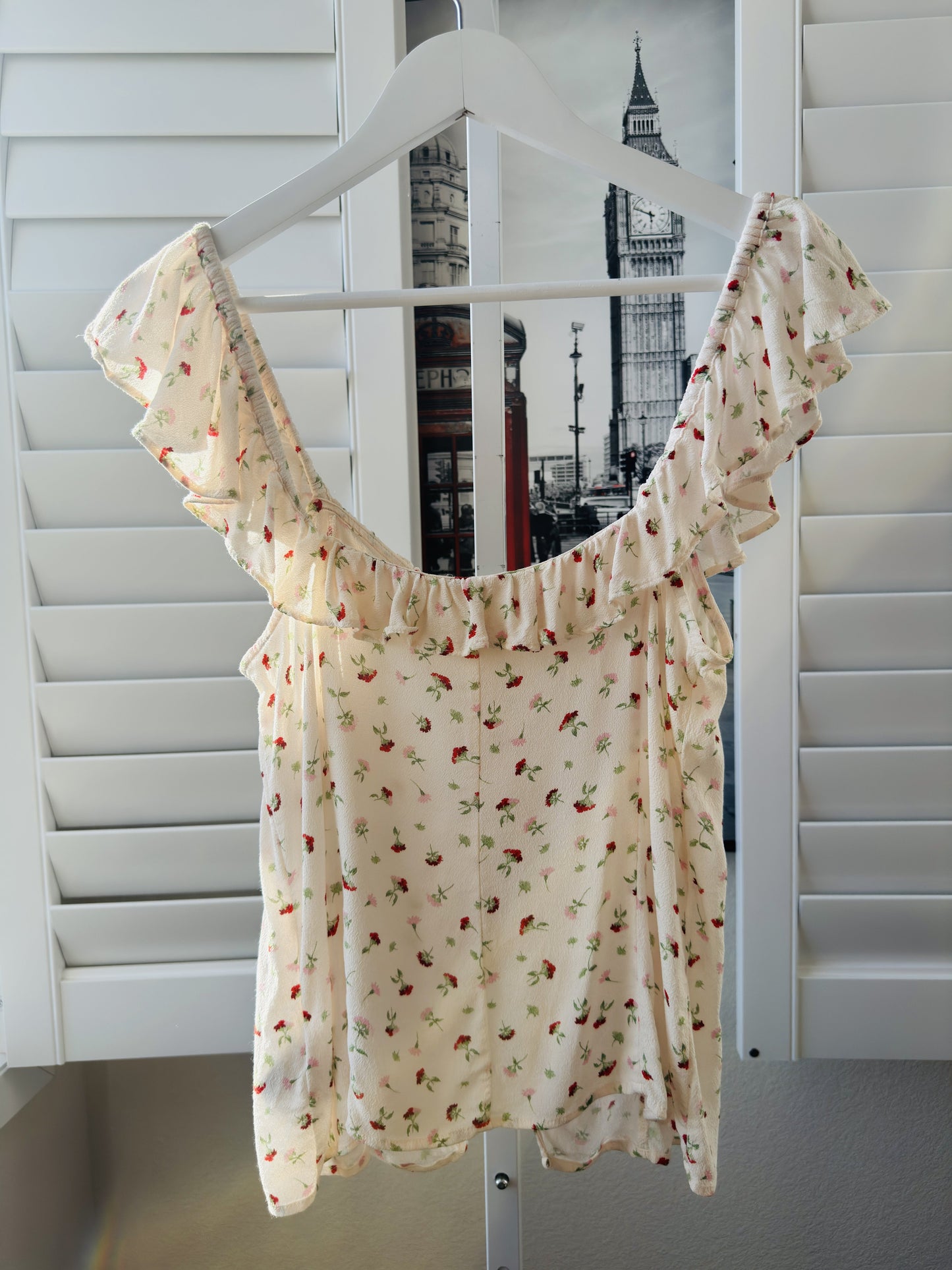H&M Floral Ruffle Button-Front Top Size M