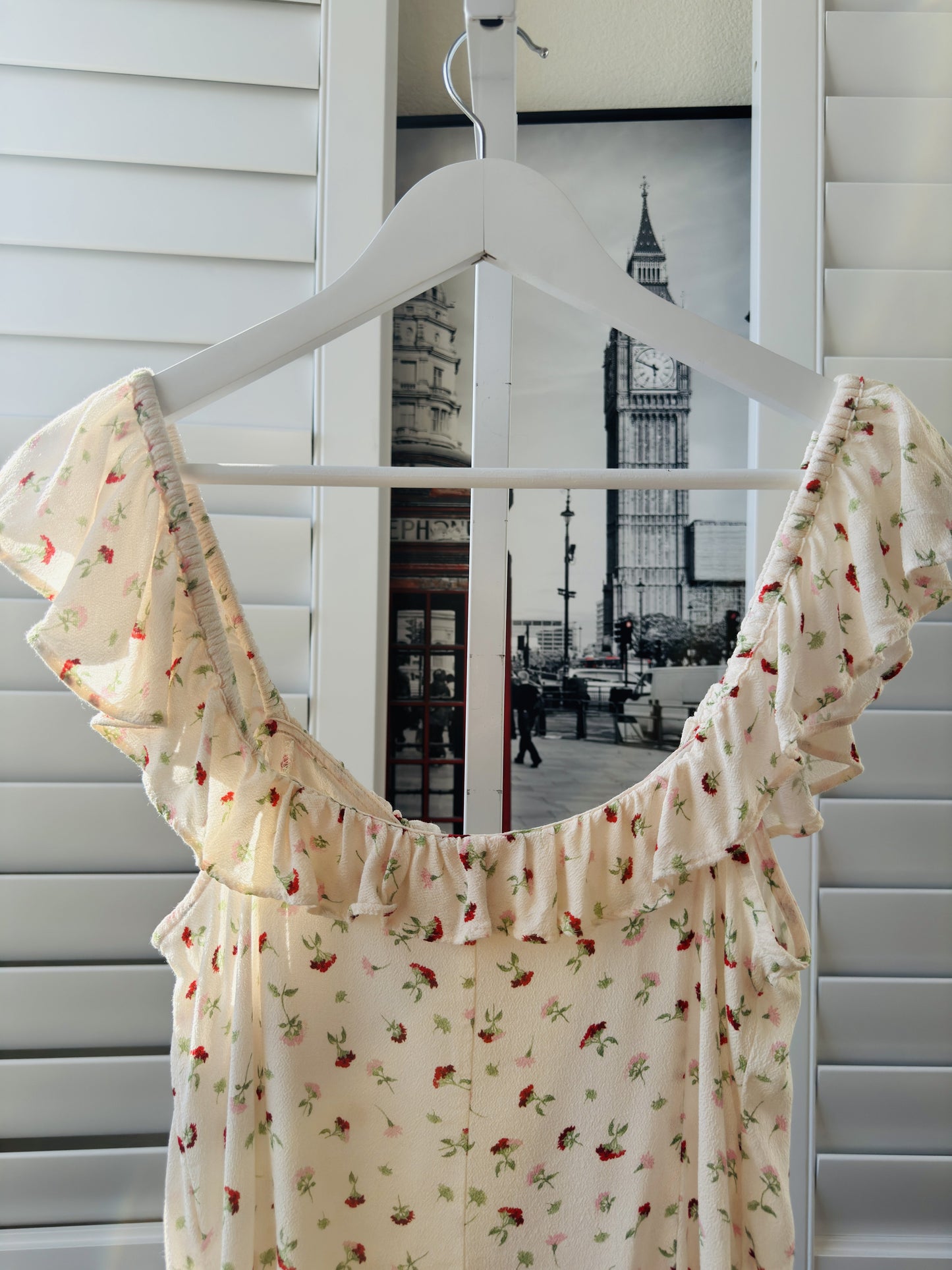 H&M Floral Ruffle Button-Front Top Size M