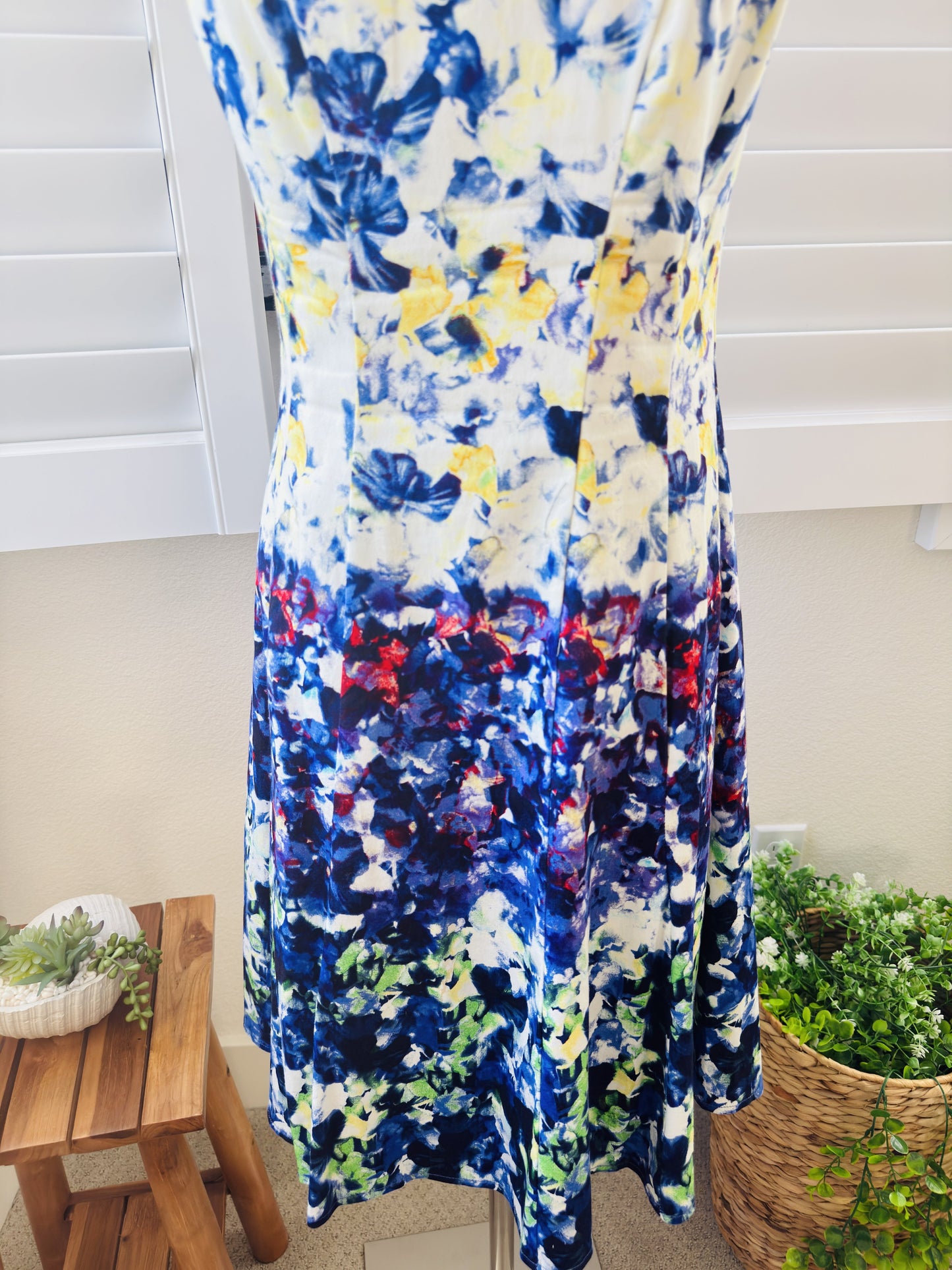 Maggy London Blue & Yellow Floral V-Neck Fit & Flare Dress Size 6