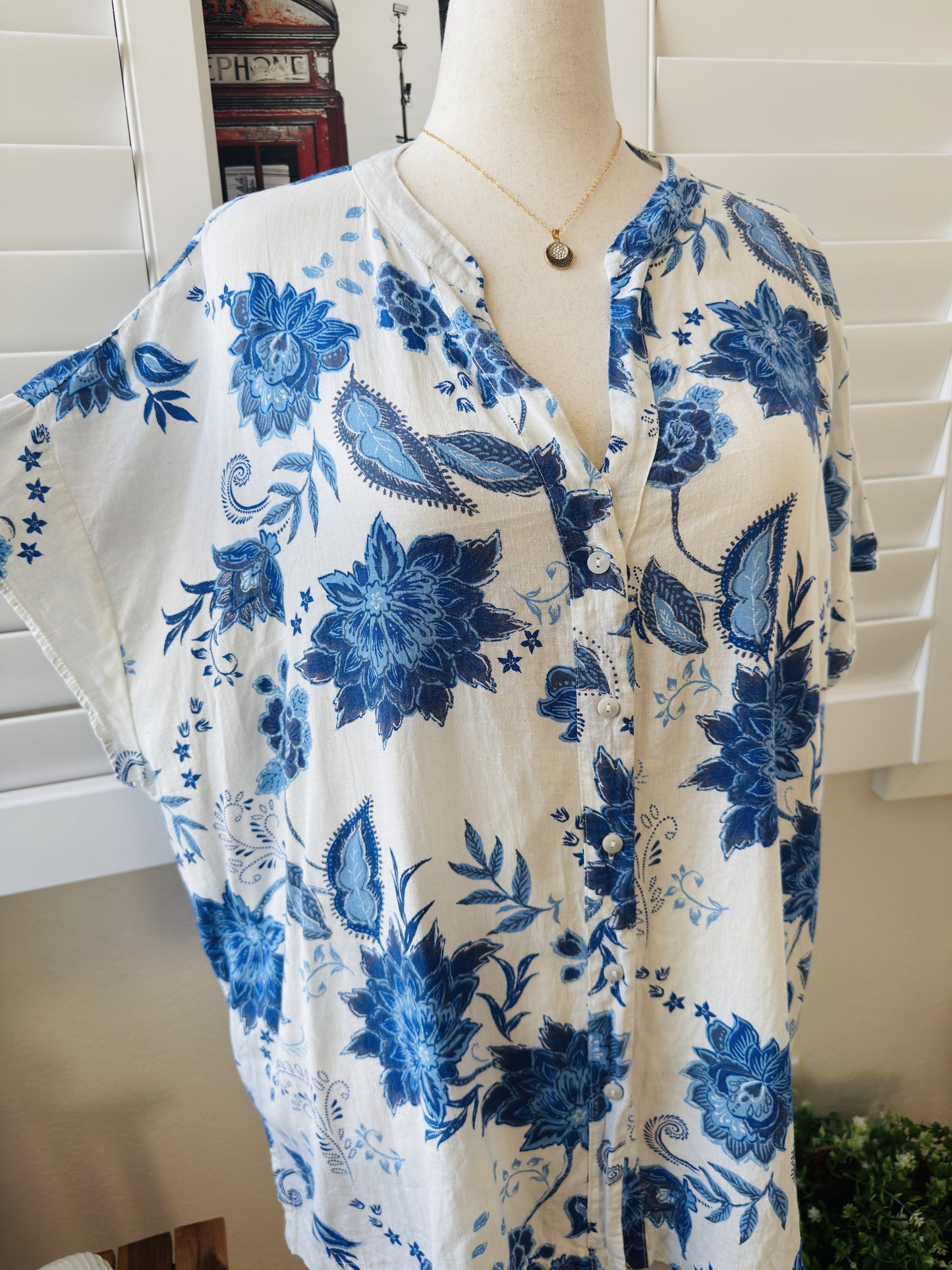 Joie Blue Floral Paisley Linen Blouse Size 2X