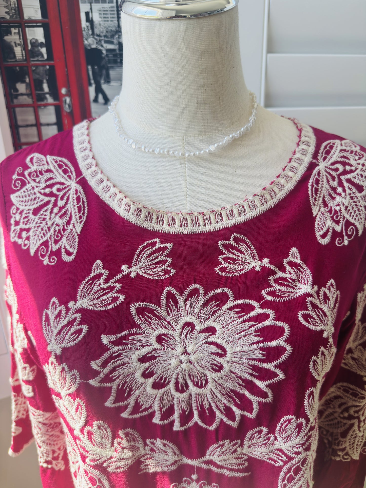 Solitaire Magenta White Embroidered Bell Sleeve Boho Top Size S