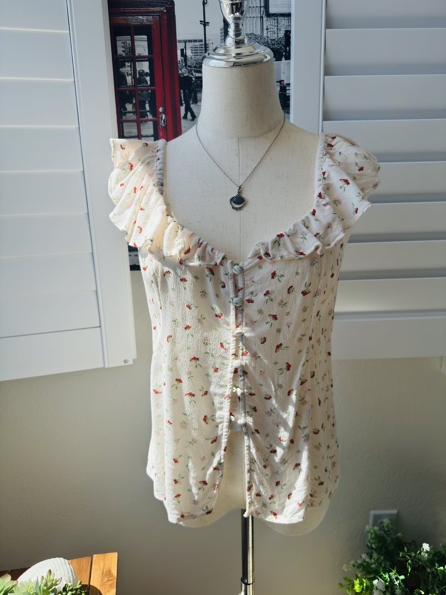 H&M Floral Ruffle Button-Front Top Size M