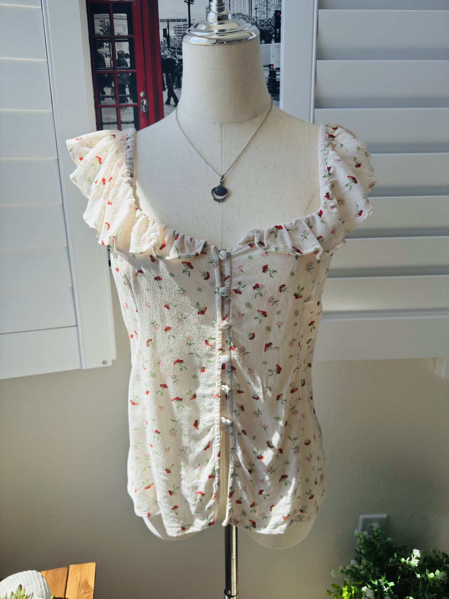 H&M Floral Ruffle Button-Front Top Size M