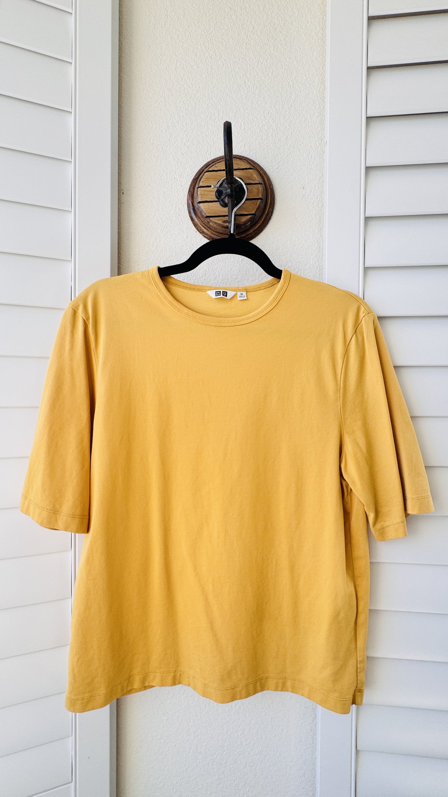 Uniqlo U Crew Neck Short Sleeve T-Shirt Yellow Size XS