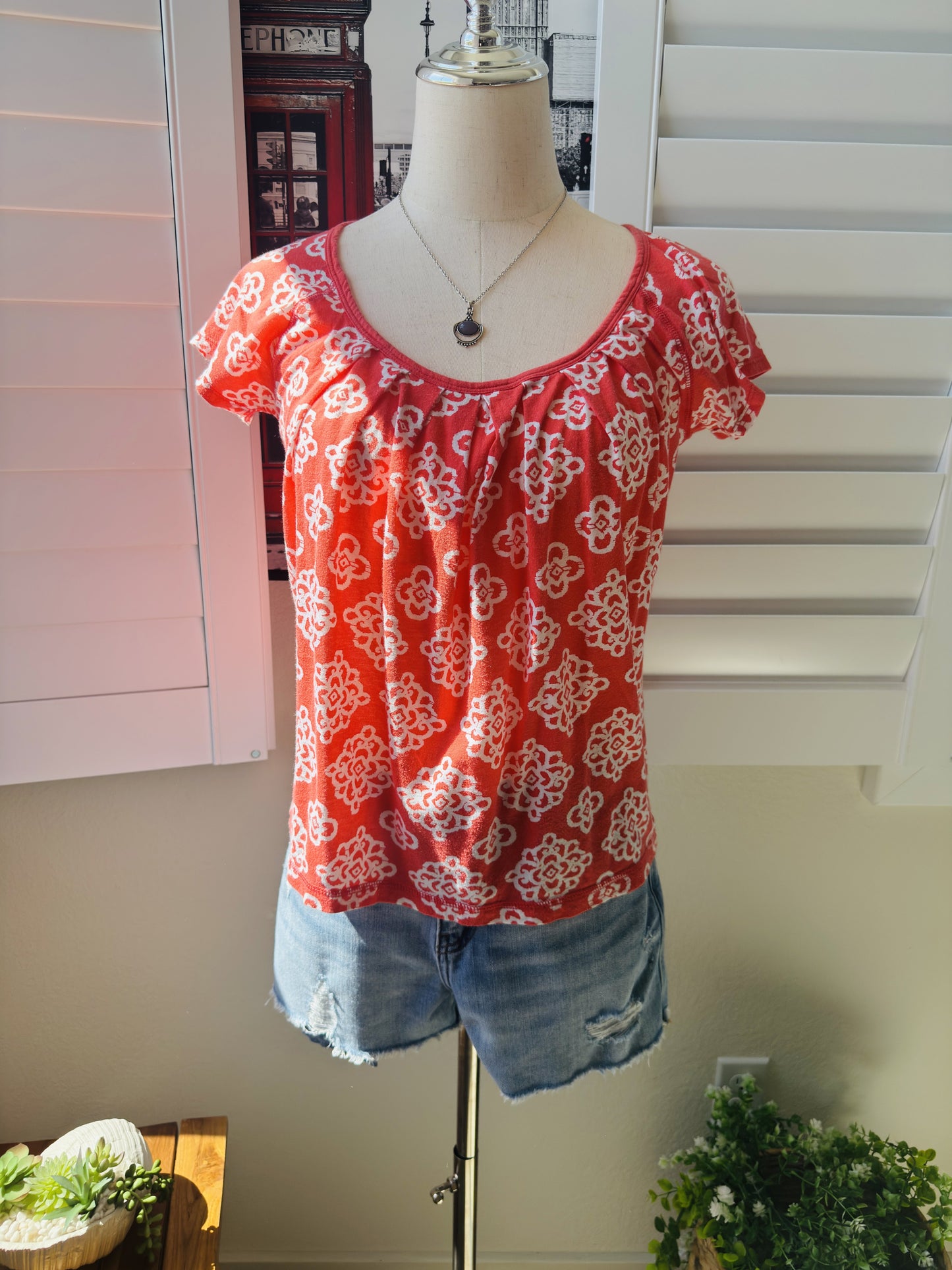 Gap Medallion Print Pleated Short Sleeve Top - Size S