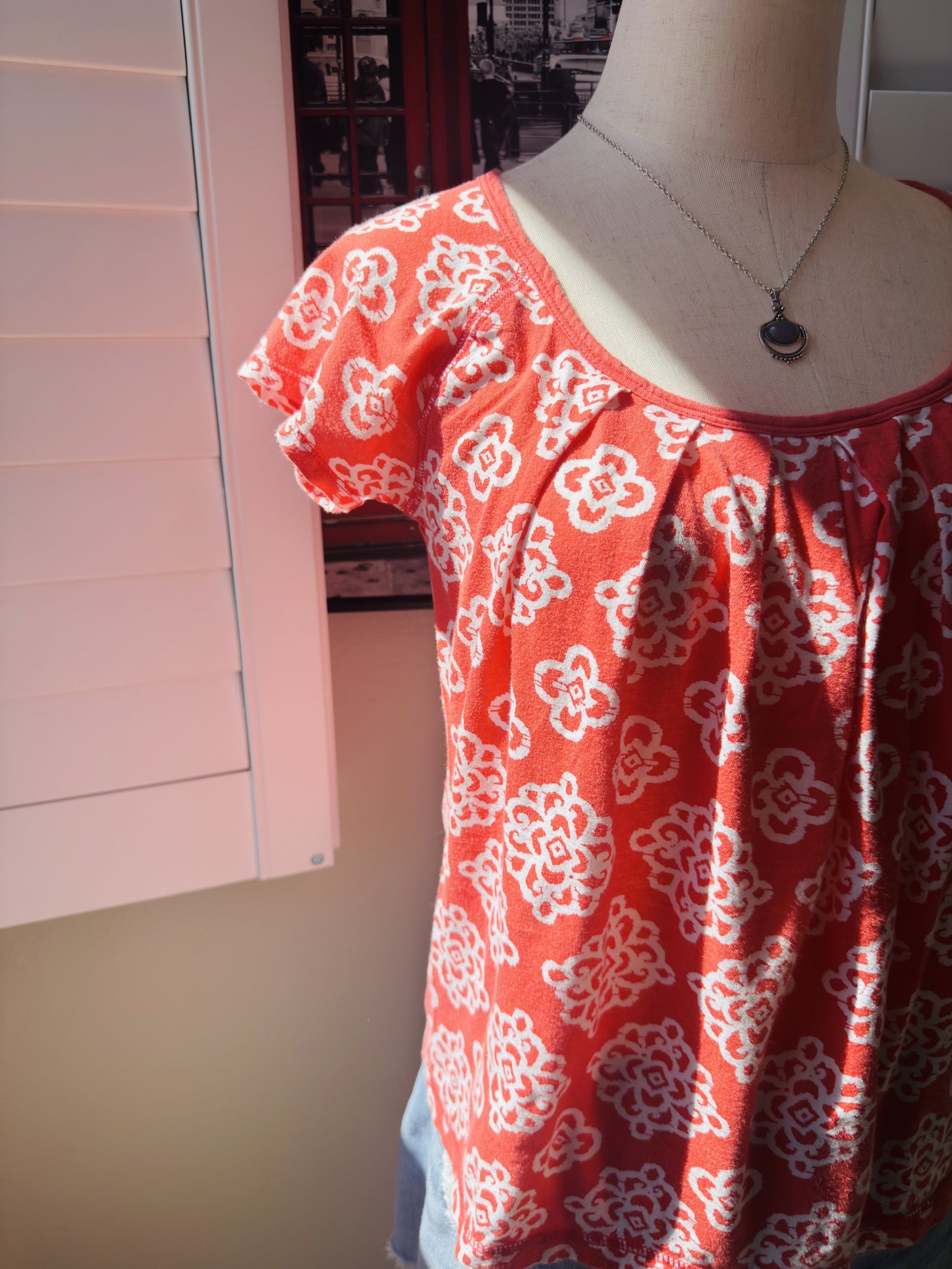 Gap Medallion Print Pleated Short Sleeve Top - Size S