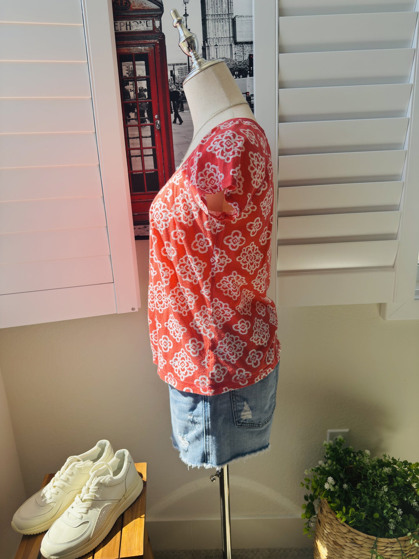 Gap Medallion Print Pleated Short Sleeve Top - Size S