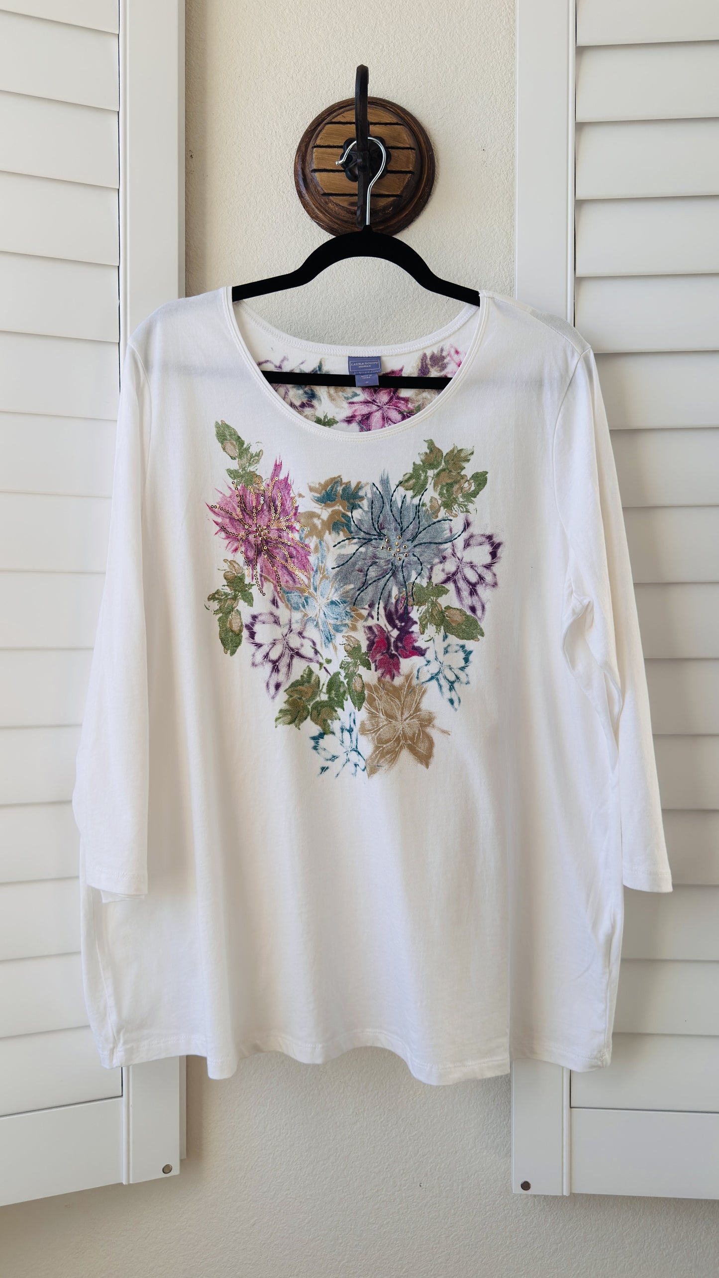 Laura Scott Woman Floral Sequin 3/4 Sleeve Top - Size 1X