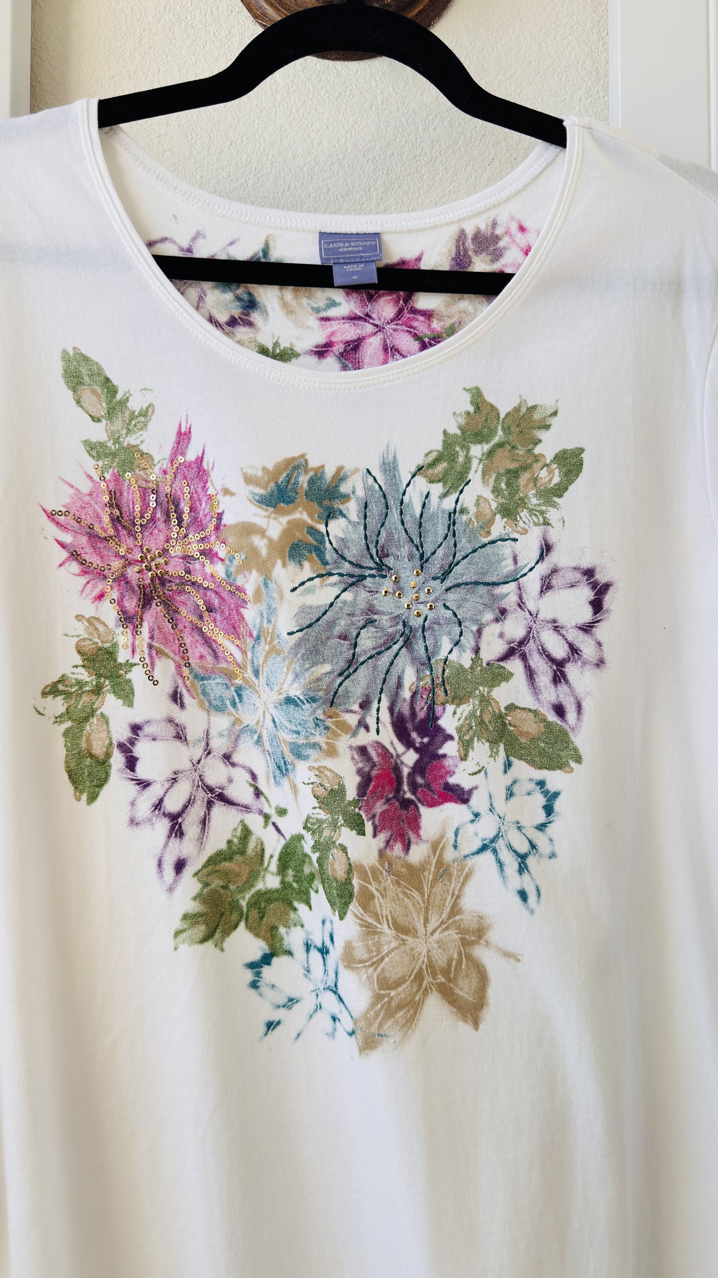 Laura Scott Woman Floral Sequin 3/4 Sleeve Top - Size 1X