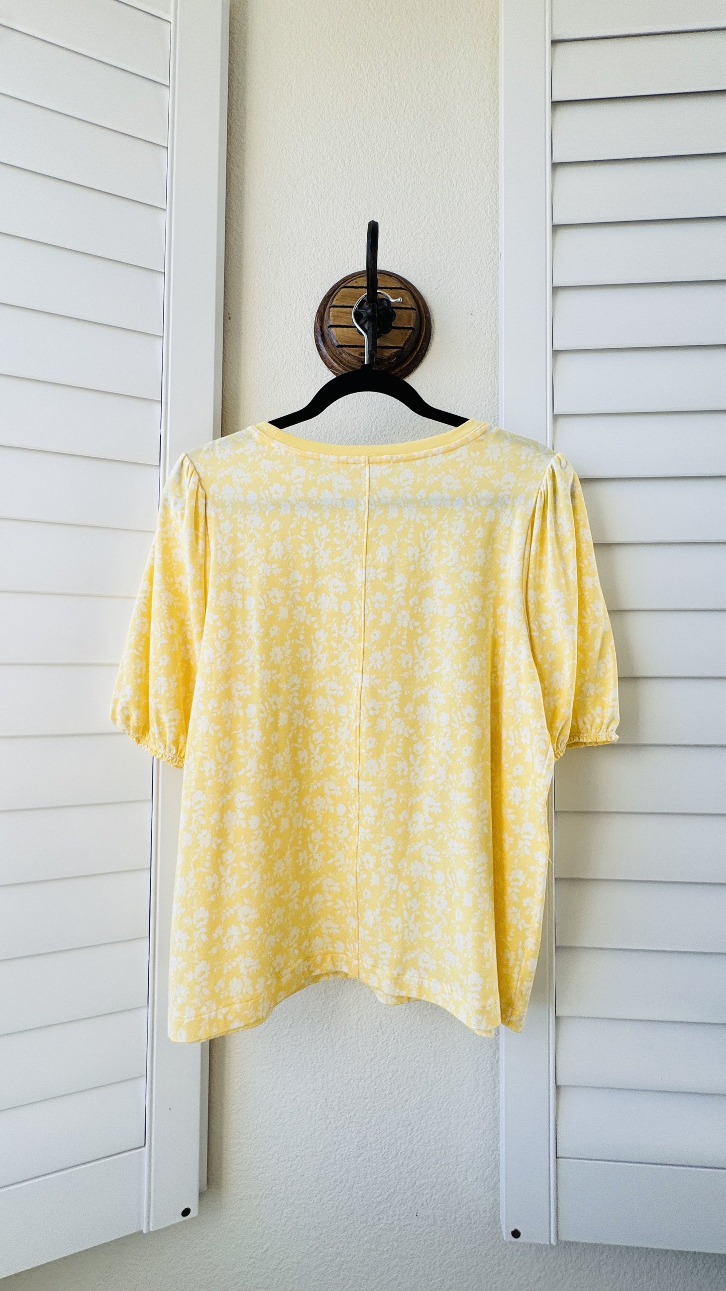 LC Lauren Conrad Yellow Floral Puff Sleeve Top - Size L