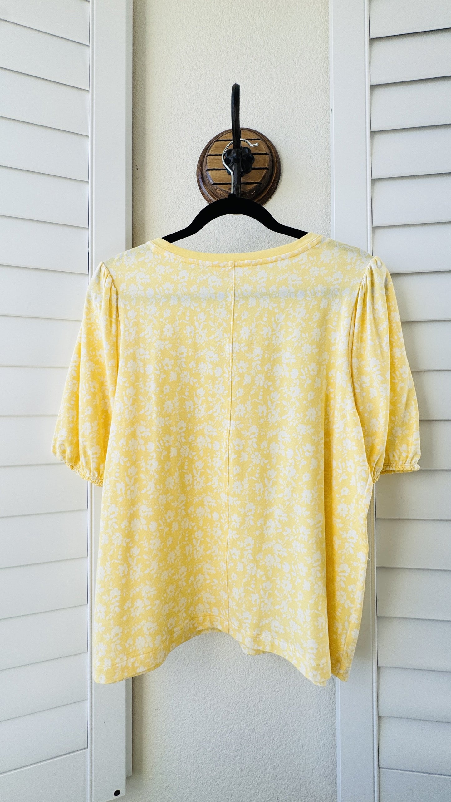 LC Lauren Conrad Yellow Floral Puff Sleeve Top - Size L