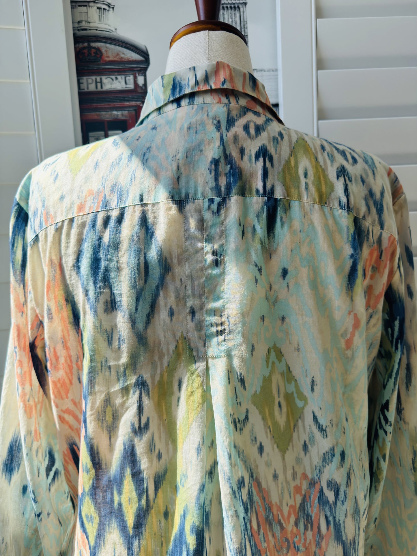 Chico's Abstract Ikat Print 100% Cotton Button Down Shirt Size 3 (XL)
