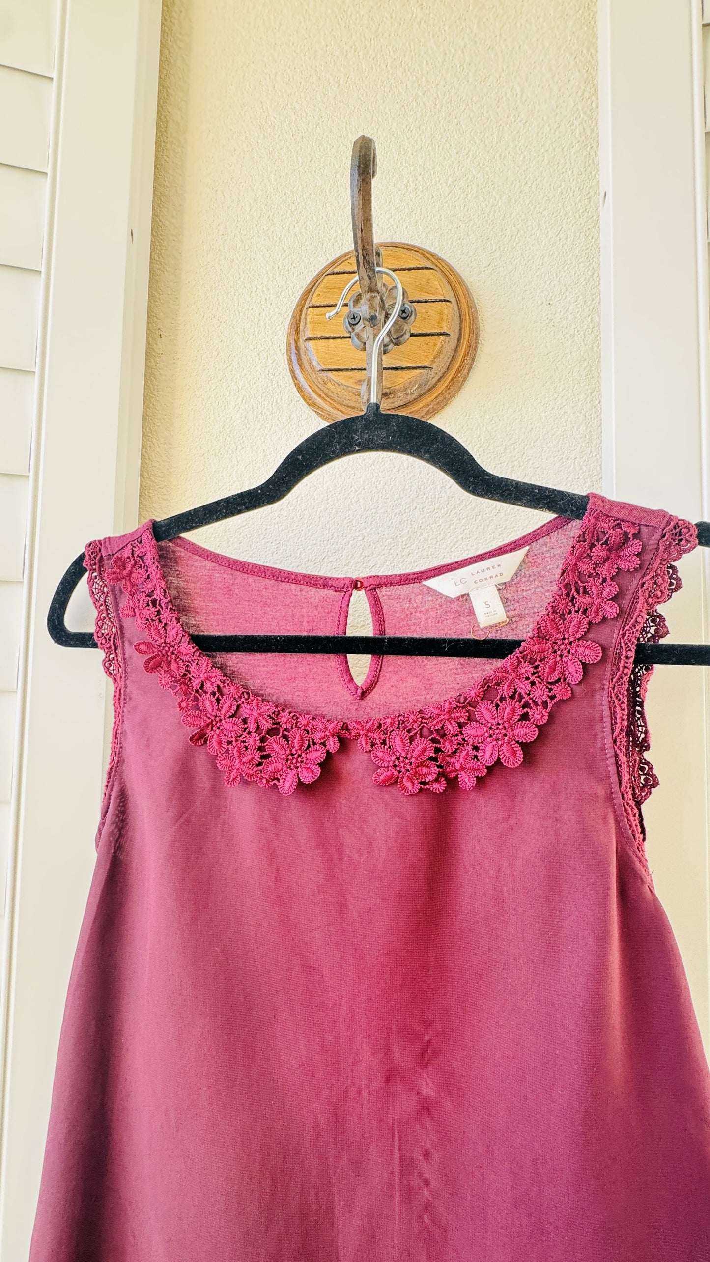 LC Lauren Conrad Lace Collar Sleeveless Blouse - Size S