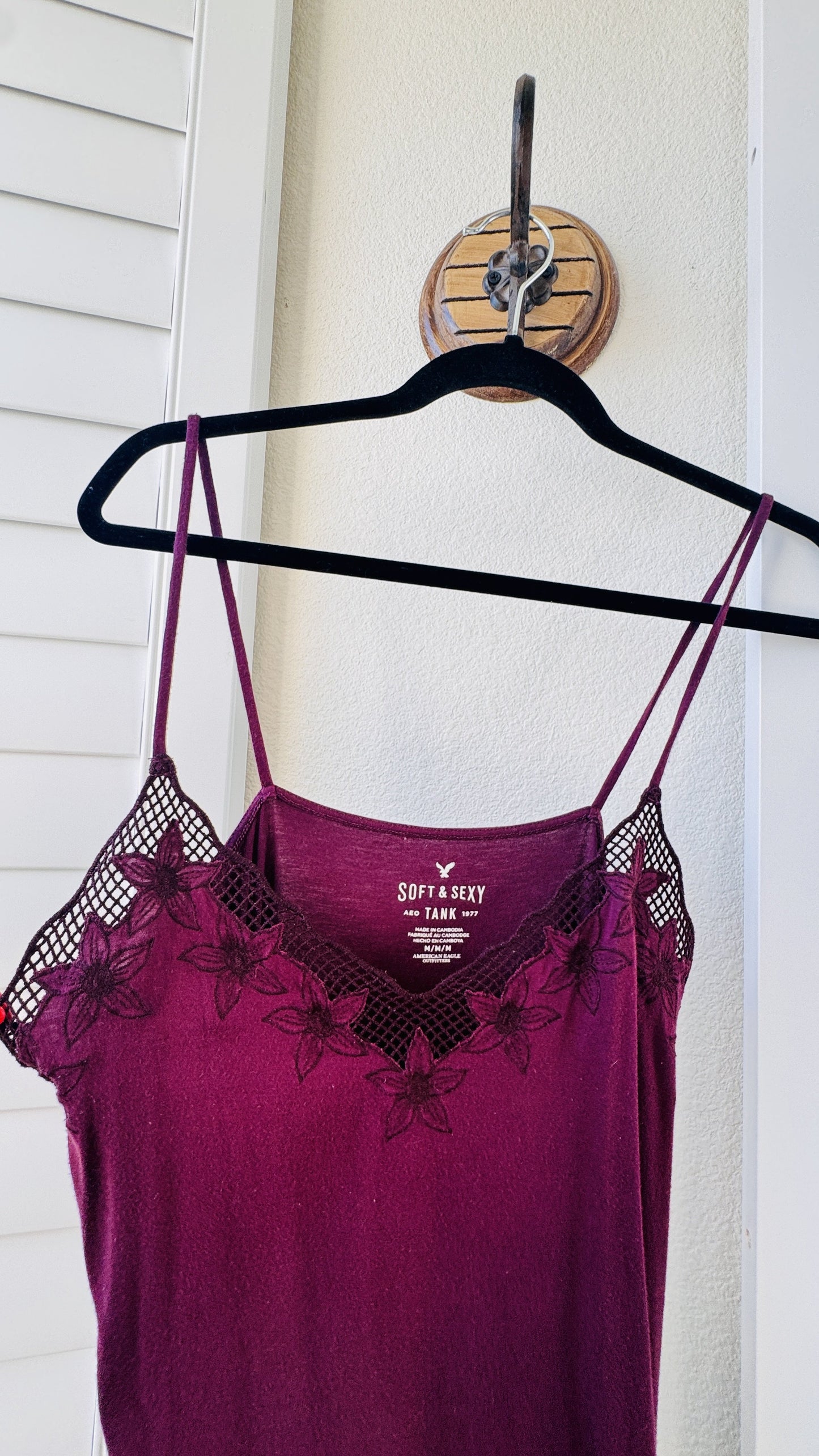 American Eagle Soft & Sexy Lace Floral Trim Cami Tank Top - Size M