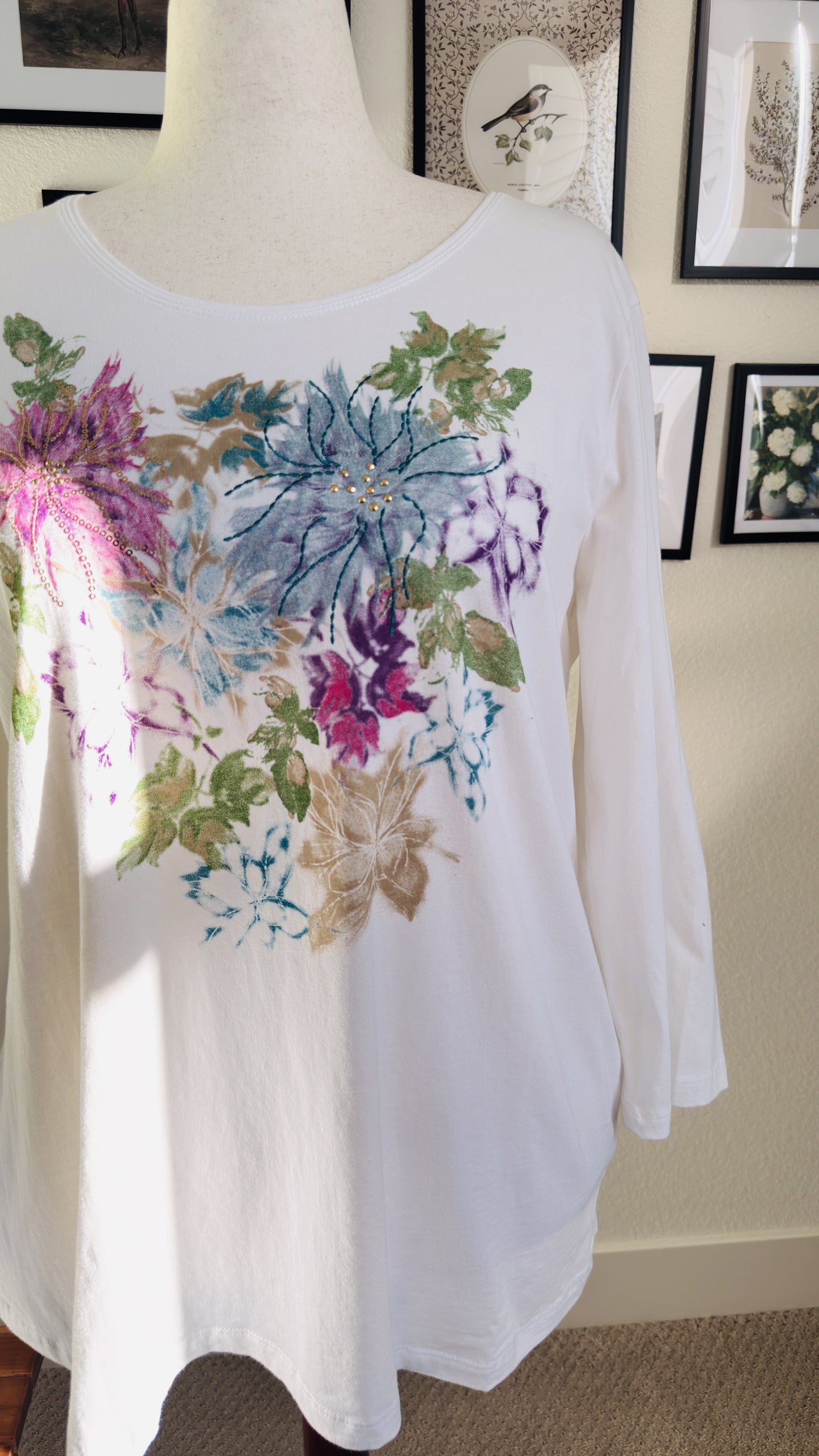 Laura Scott Woman Floral Sequin 3/4 Sleeve Top - Size 1X