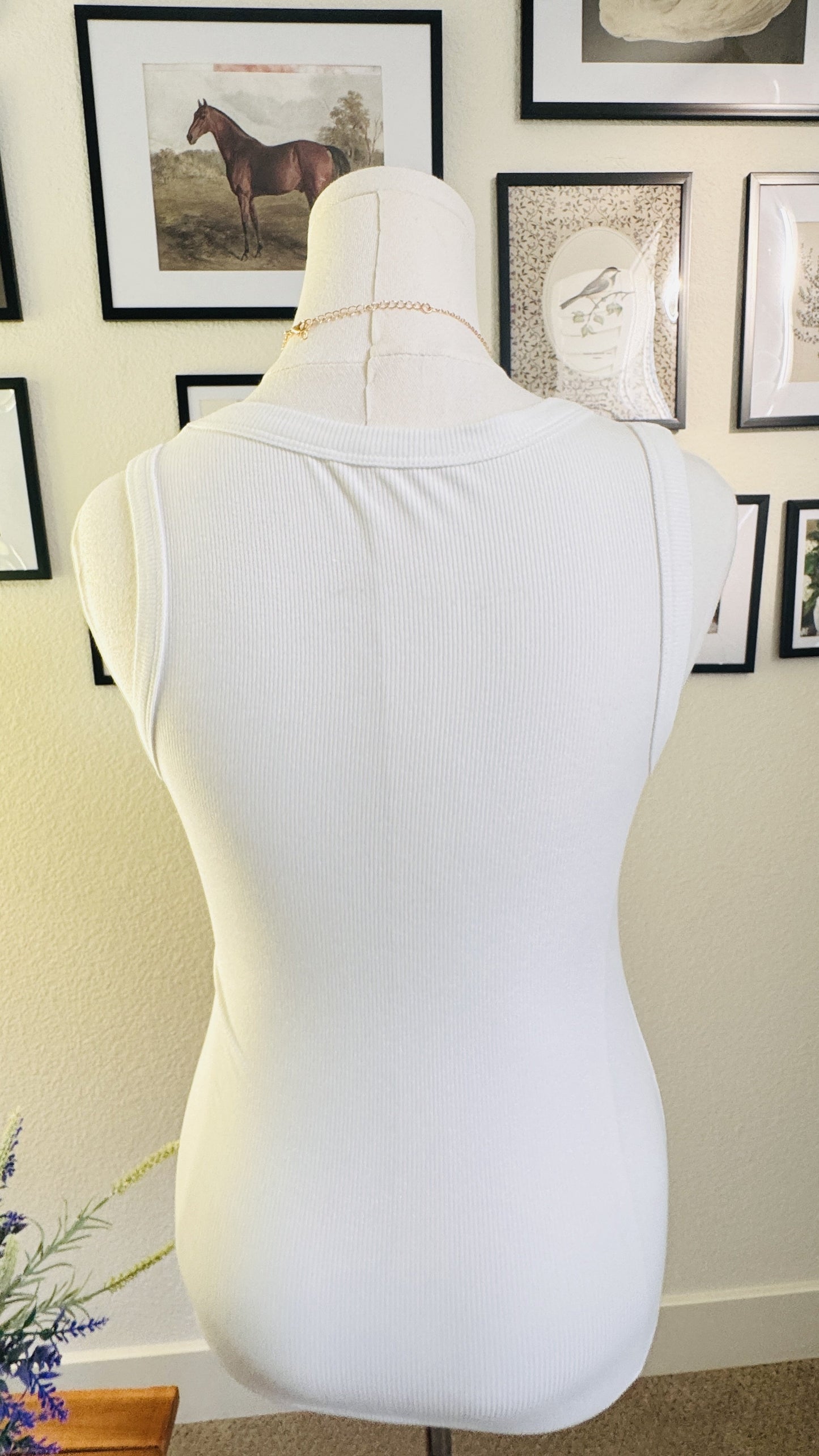 Lyaner White Ribbed Scoop Neck Tank Top - Size S