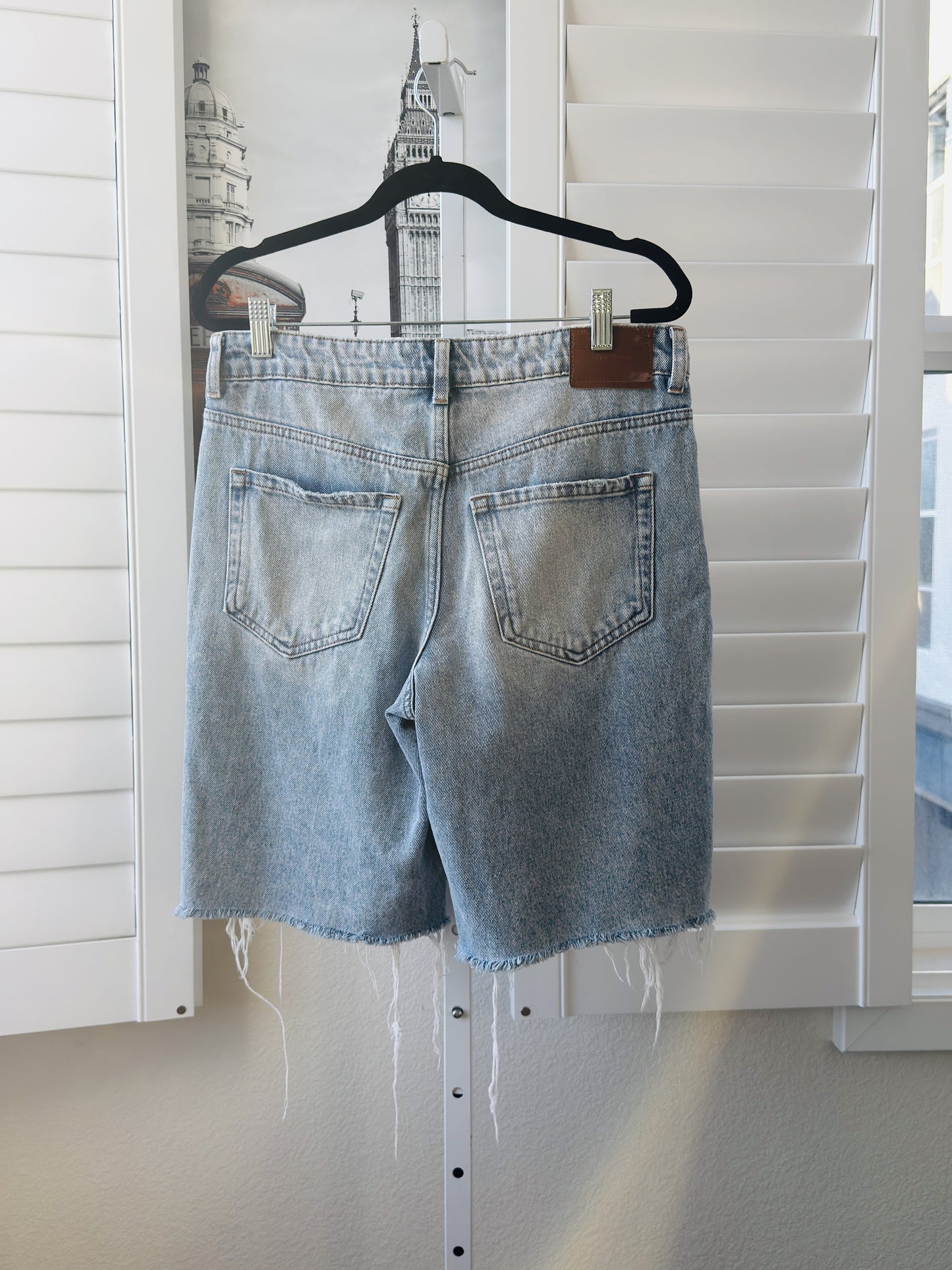 Simple Society High Waisted Bermuda Denim Shorts Size 5/27