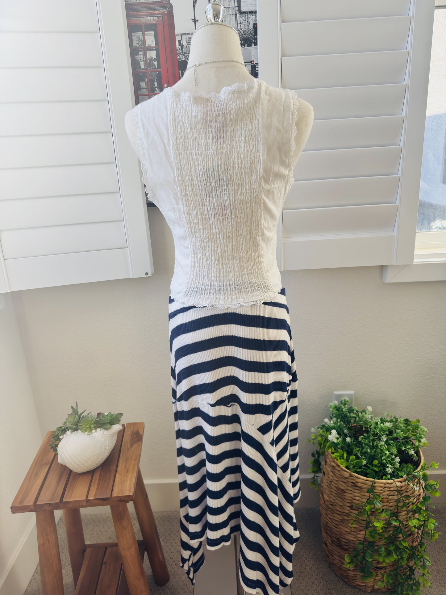 Gap Navy & White Striped Ribbed Asymmetrical Maxi Skirt Size M