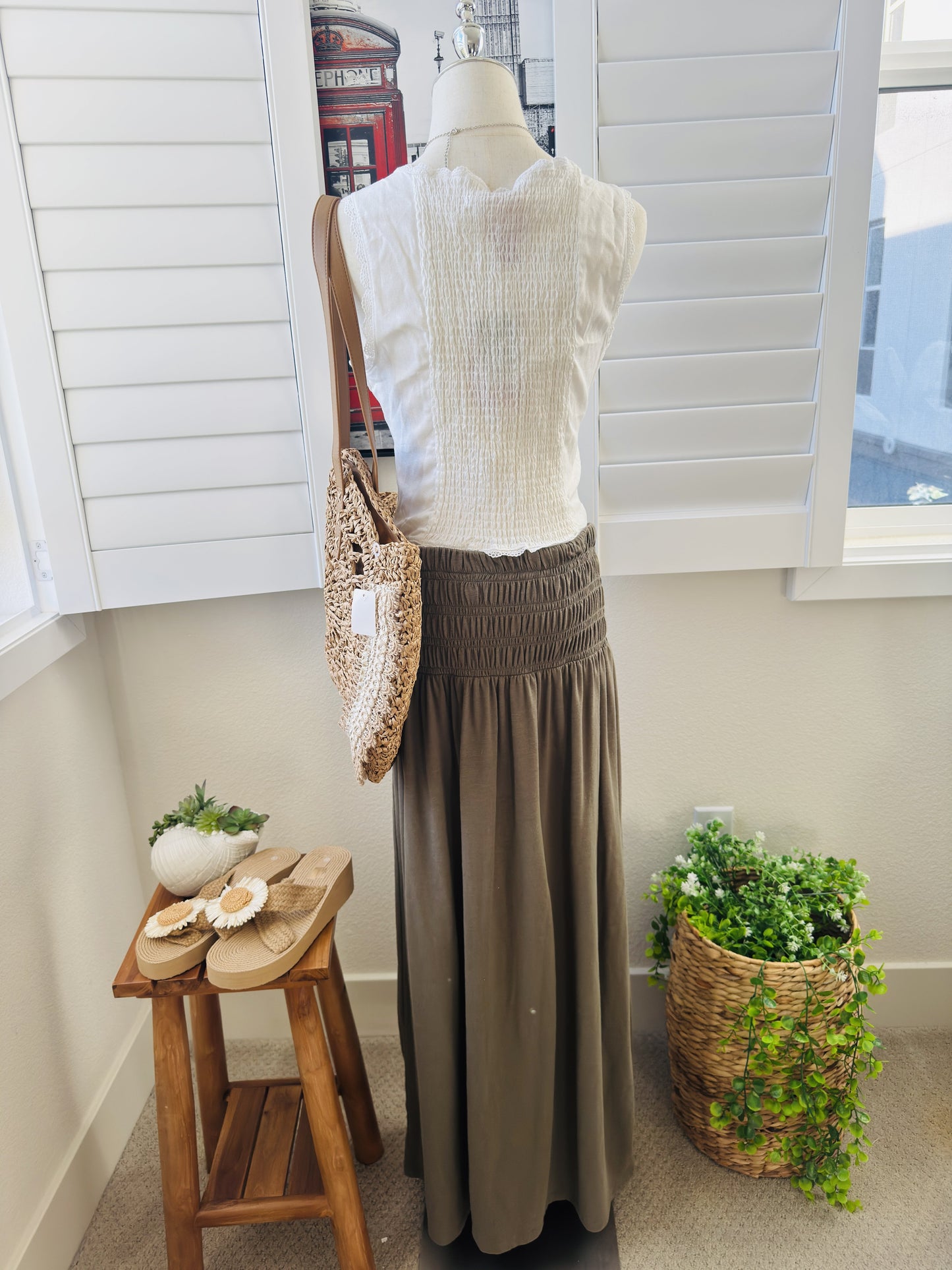 Universal Thread Olive Green Smocked Waist Midi Skirt Size Medium
