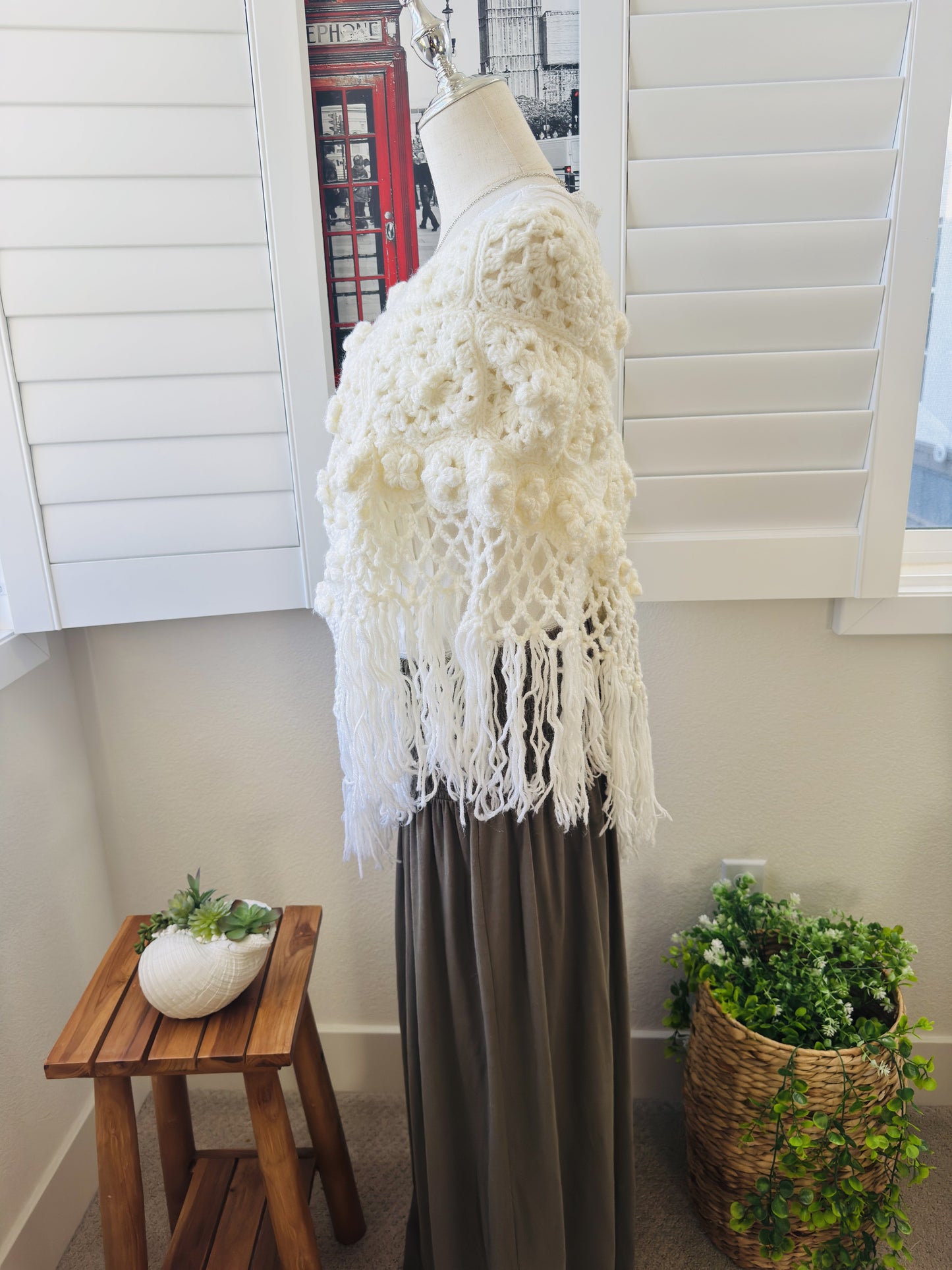 Vintage Style Off-White Chunky Crochet Fringe Poncho - One Size