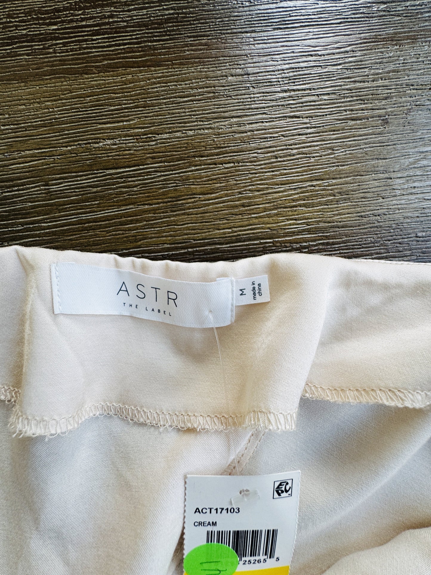 ASTR the Label (NWT) Cream Viscose Low Back Camisole Top Size M