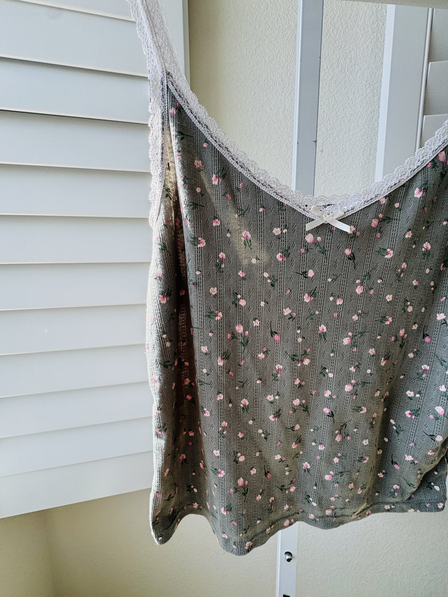 H&M Divided Floral Pointelle Lace Trim Camisole Top Size L