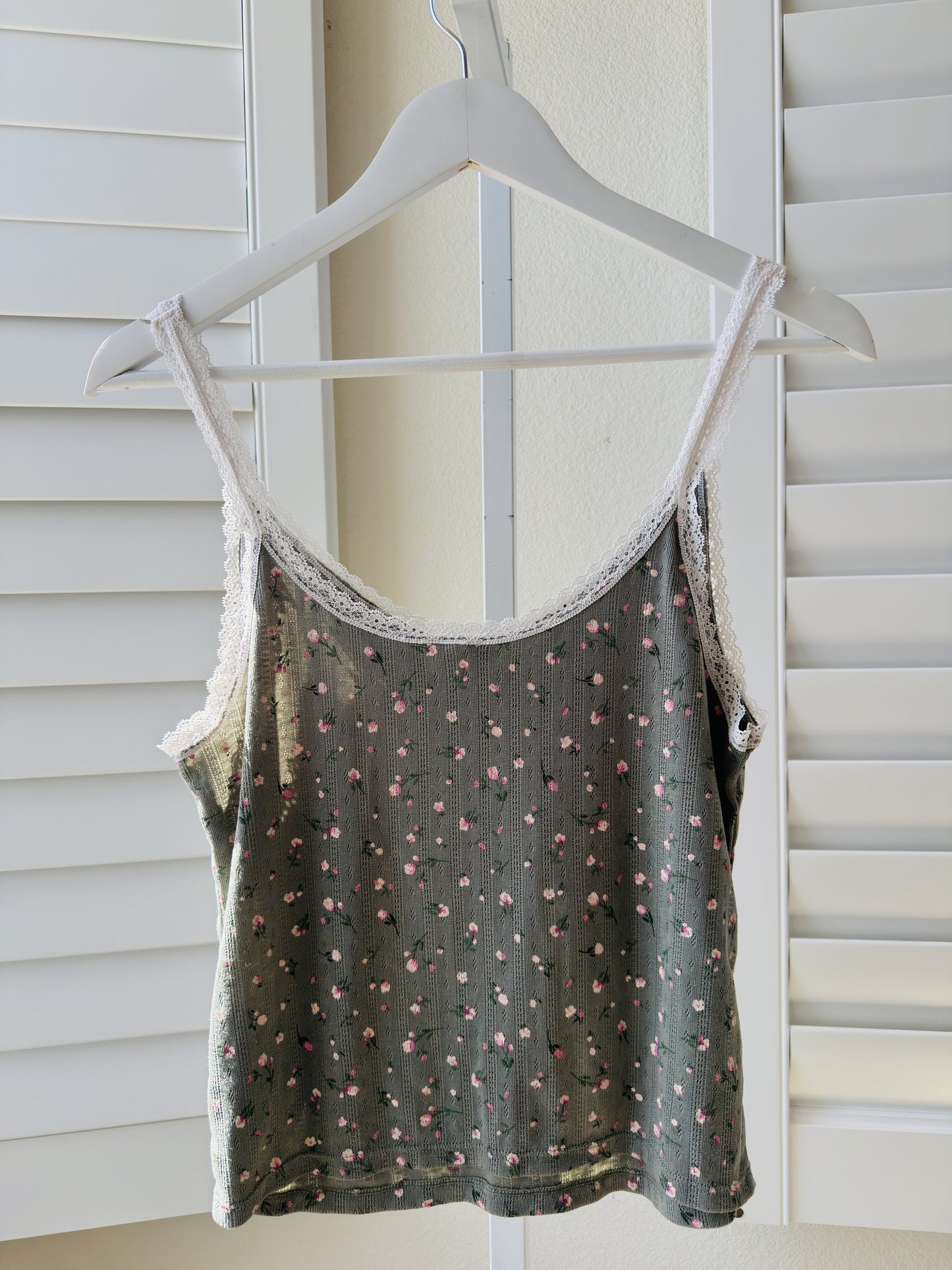 H&M Divided Floral Pointelle Lace Trim Camisole Top Size L