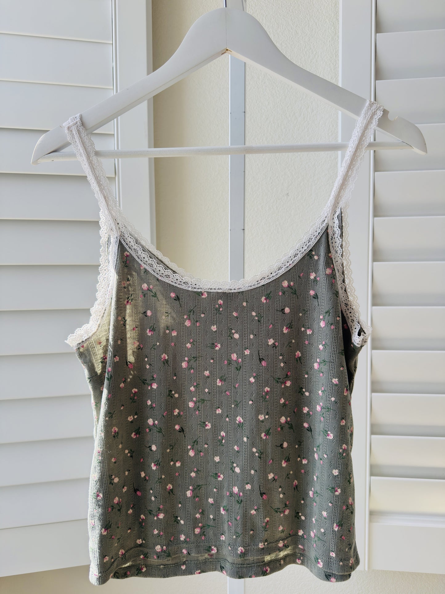 H&M Divided Floral Pointelle Lace Trim Camisole Top Size L