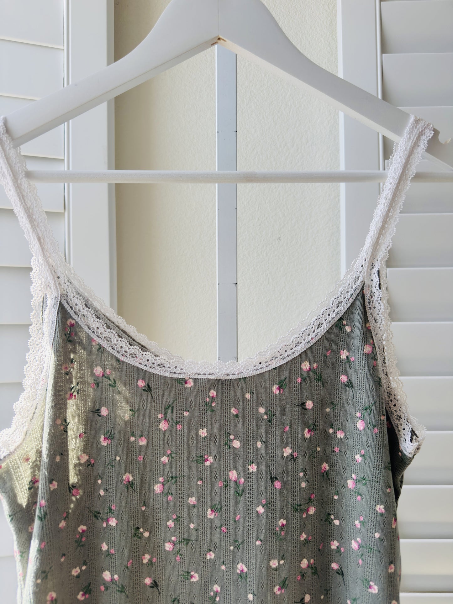 H&M Divided Floral Pointelle Lace Trim Camisole Top Size L