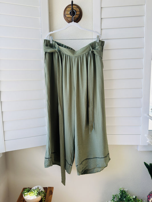 Ava & Viv Olive Green Wide Leg Tie Waist Pants - Size 1X